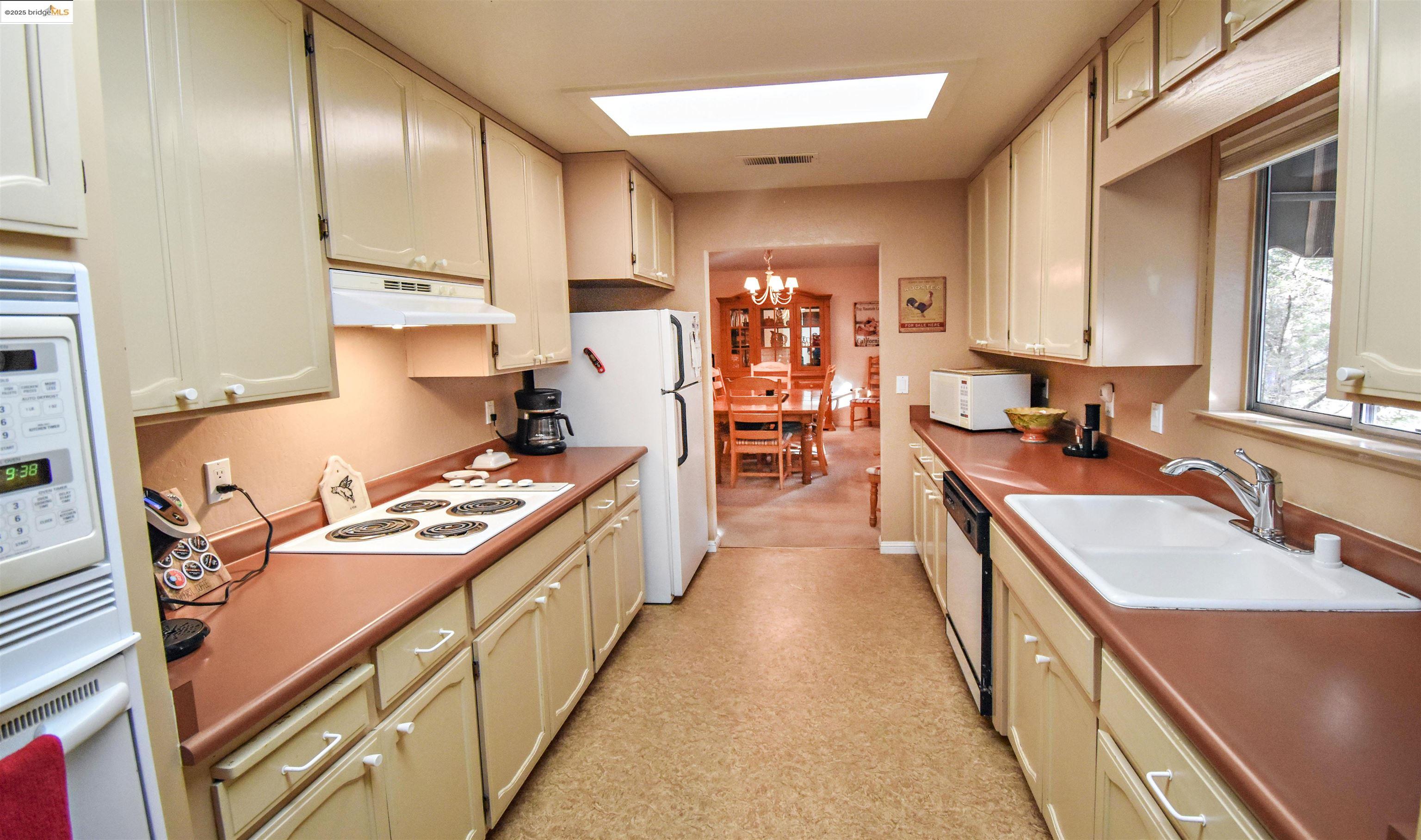 20887 Big Foot Ct, Groveland CA 95321 — photo 13