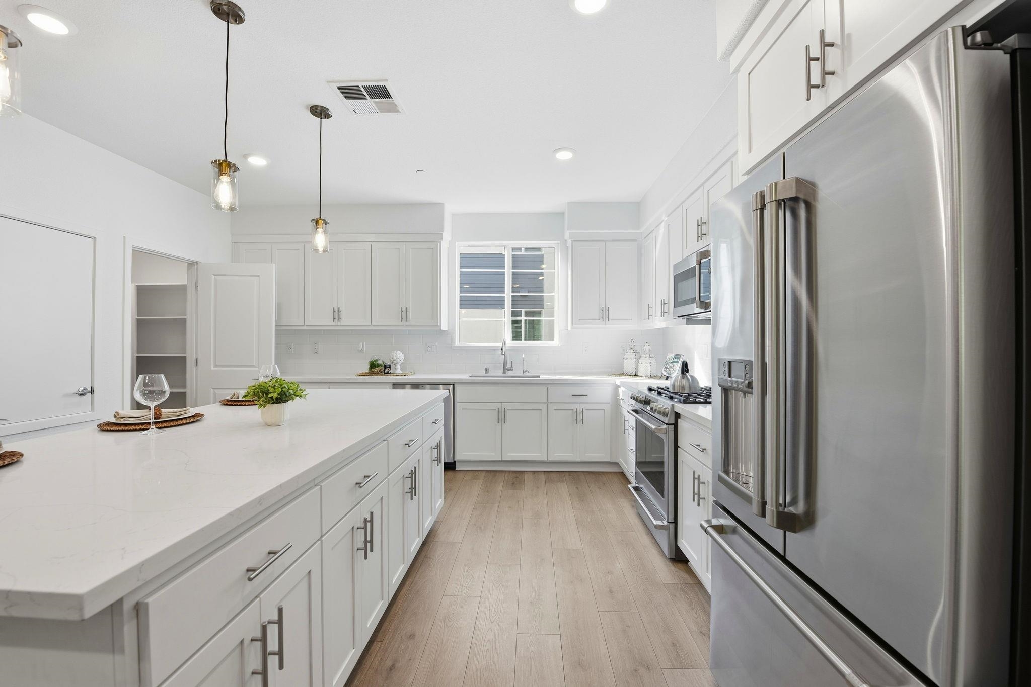 Detail Gallery Image 12 of 51 For 721 Delve Ct, Hayward,  CA 94544 - 4 Beds | 3/1 Baths