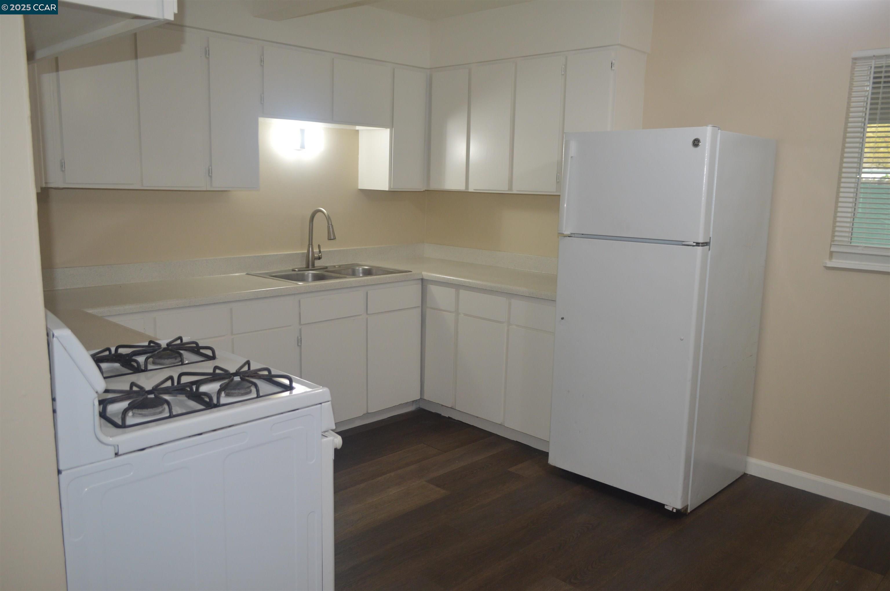 Detail Gallery Image 5 of 20 For 43 Bay Dr, Bay Point,  CA 94565 - 3 Beds | 1 Baths