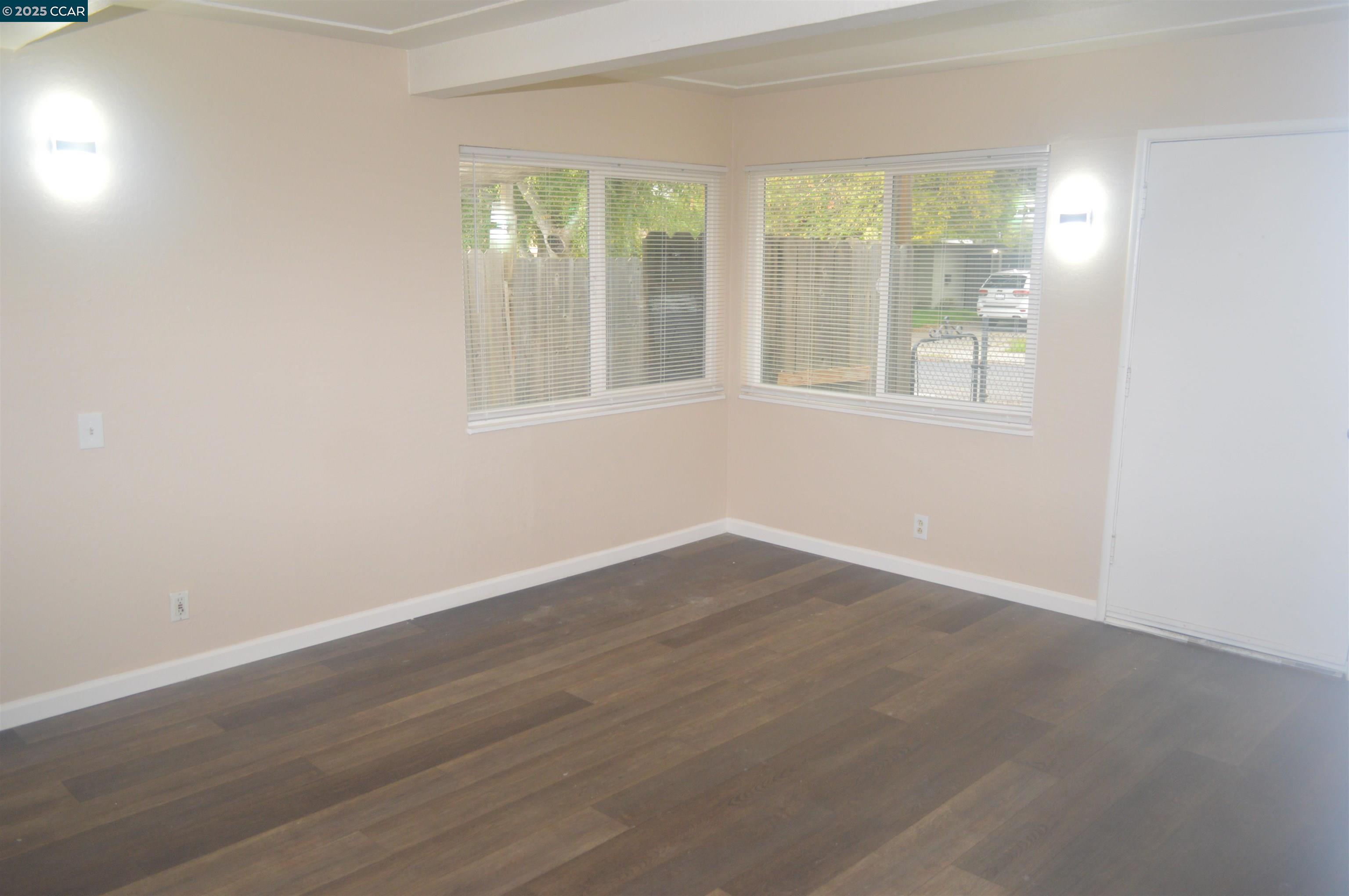 Detail Gallery Image 6 of 23 For 43 Bay Dr, Bay Point,  CA 94565 - 3 Beds | 1 Baths