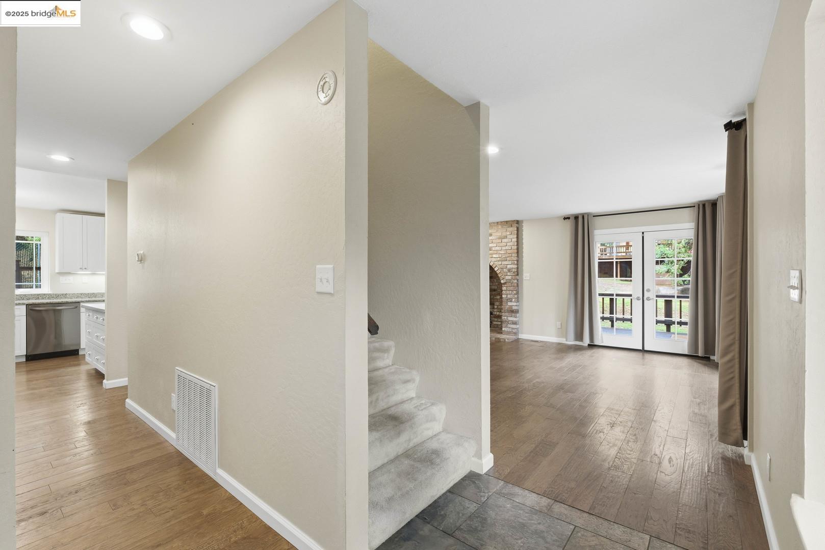 Detail Gallery Image 9 of 51 For 2136 Silver Drive, Arnold,  CA 95223 - 3 Beds | 2/1 Baths