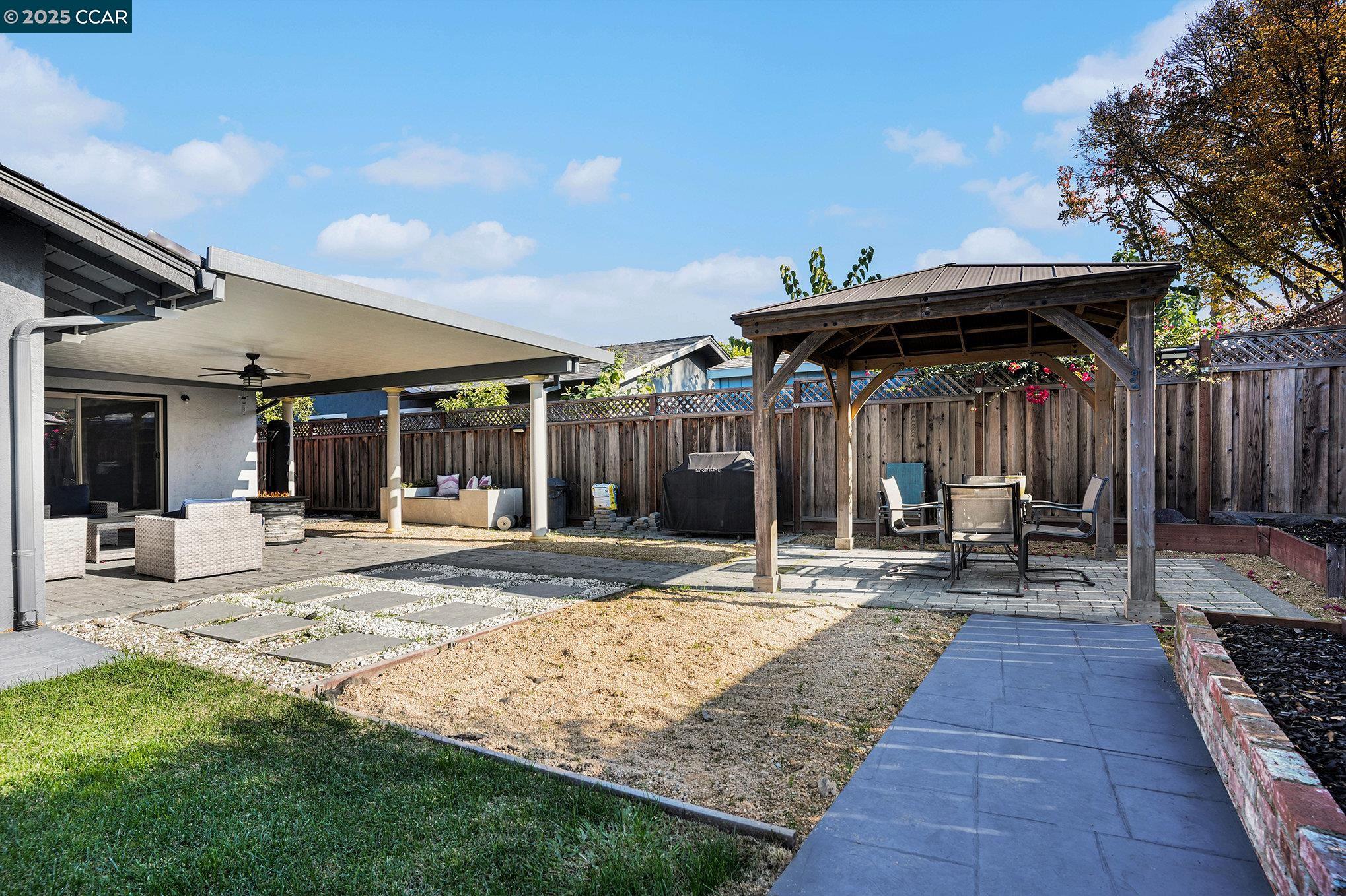 Detail Gallery Image 22 of 29 For 2432 Balmoral St, Union City,  CA 94587 - 4 Beds | 2 Baths