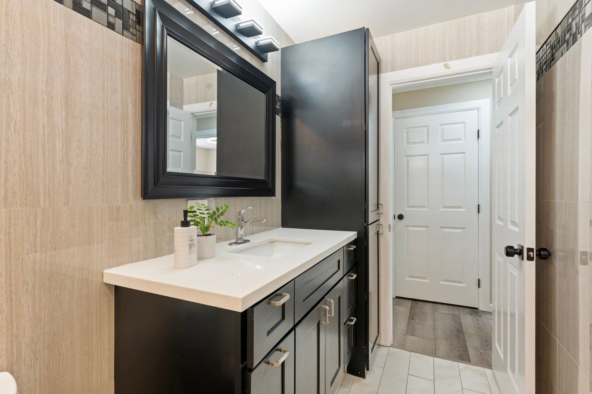 Detail Gallery Image 20 of 50 For 27912 Farm Hill Dr, Hayward,  CA 94542 - 6 Beds | 3 Baths