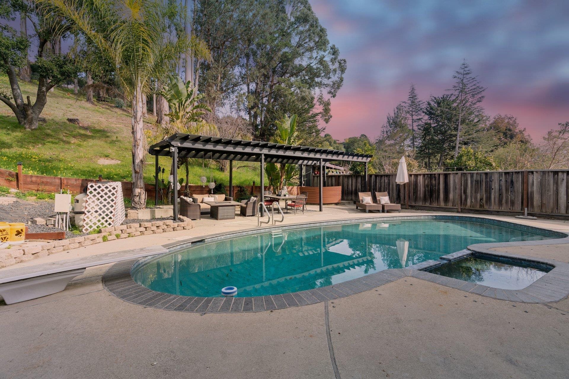 Detail Gallery Image 41 of 50 For 27912 Farm Hill Dr, Hayward,  CA 94542 - 6 Beds | 3 Baths