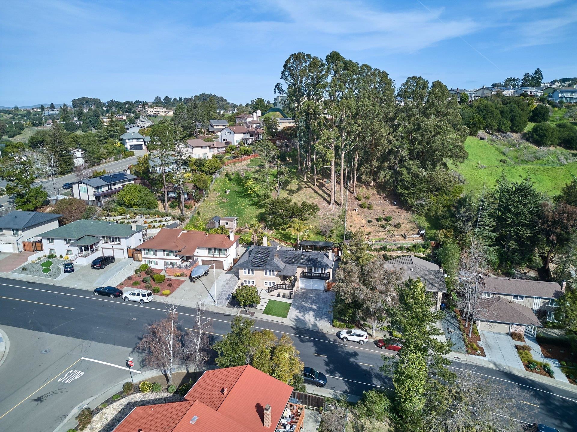 Detail Gallery Image 50 of 50 For 27912 Farm Hill Dr, Hayward,  CA 94542 - 6 Beds | 3 Baths