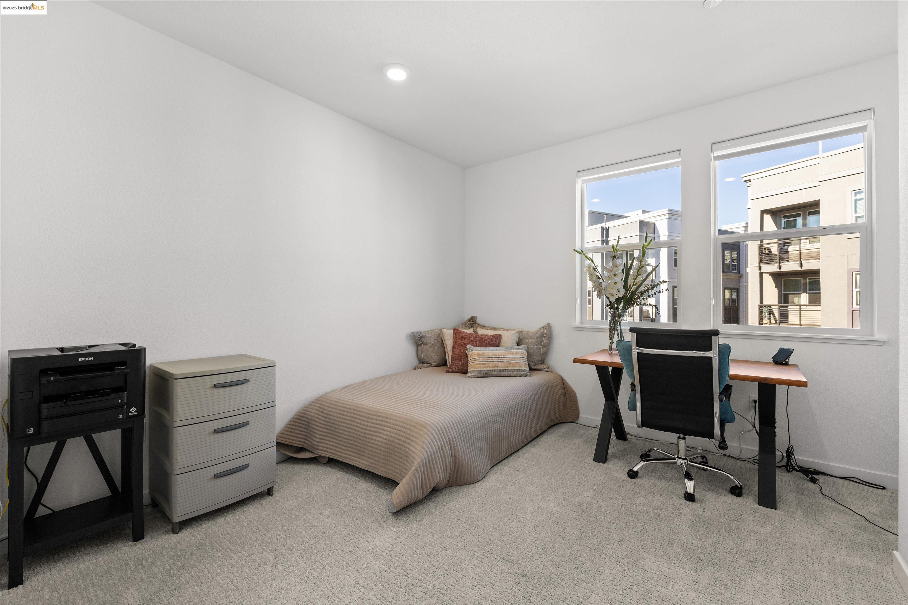 Detail Gallery Image 20 of 36 For 2836 Tradewind Dr, Alameda,  CA 94501 - 2 Beds | 2 Baths