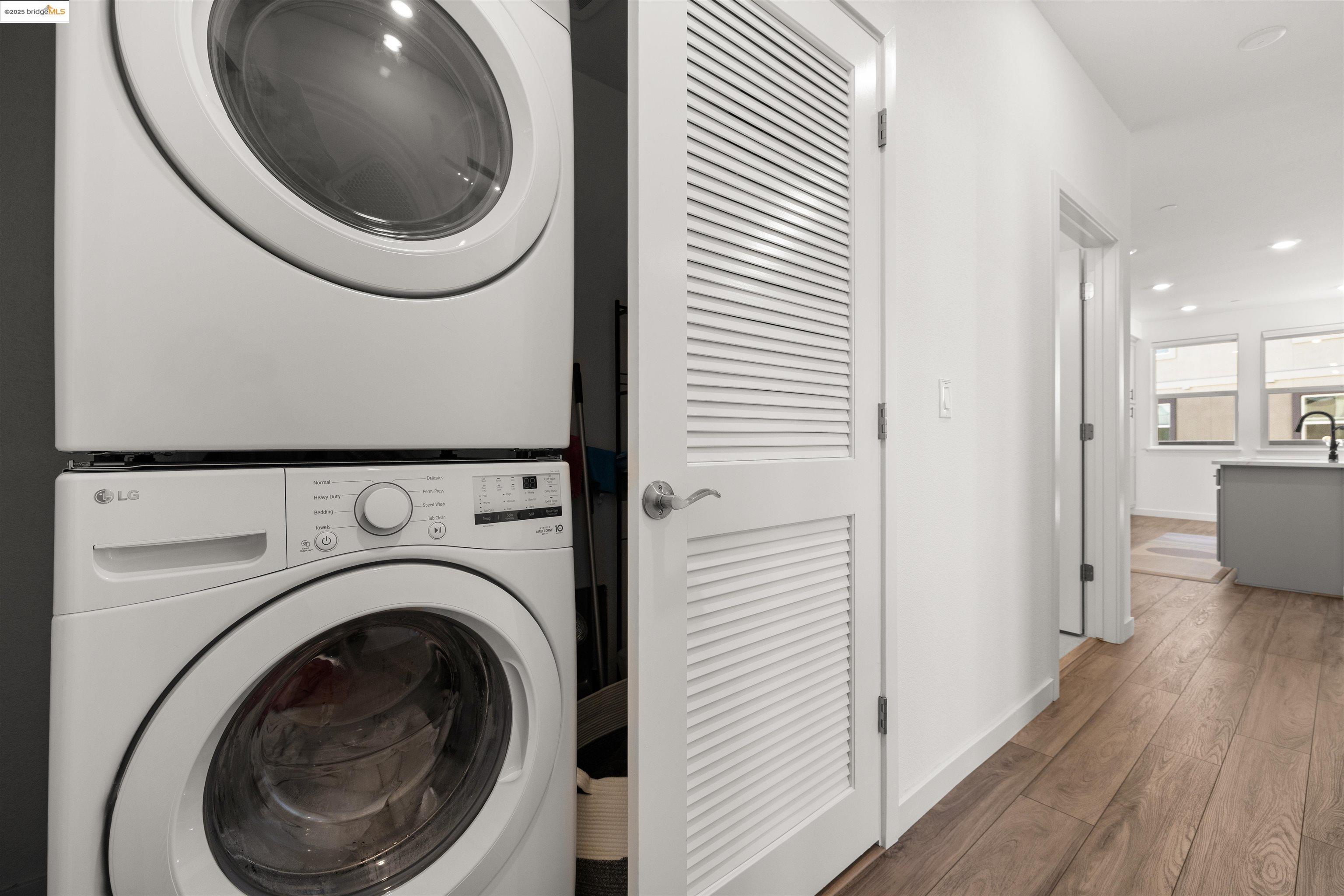 Detail Gallery Image 24 of 36 For 2836 Tradewind Dr, Alameda,  CA 94501 - 2 Beds | 2 Baths