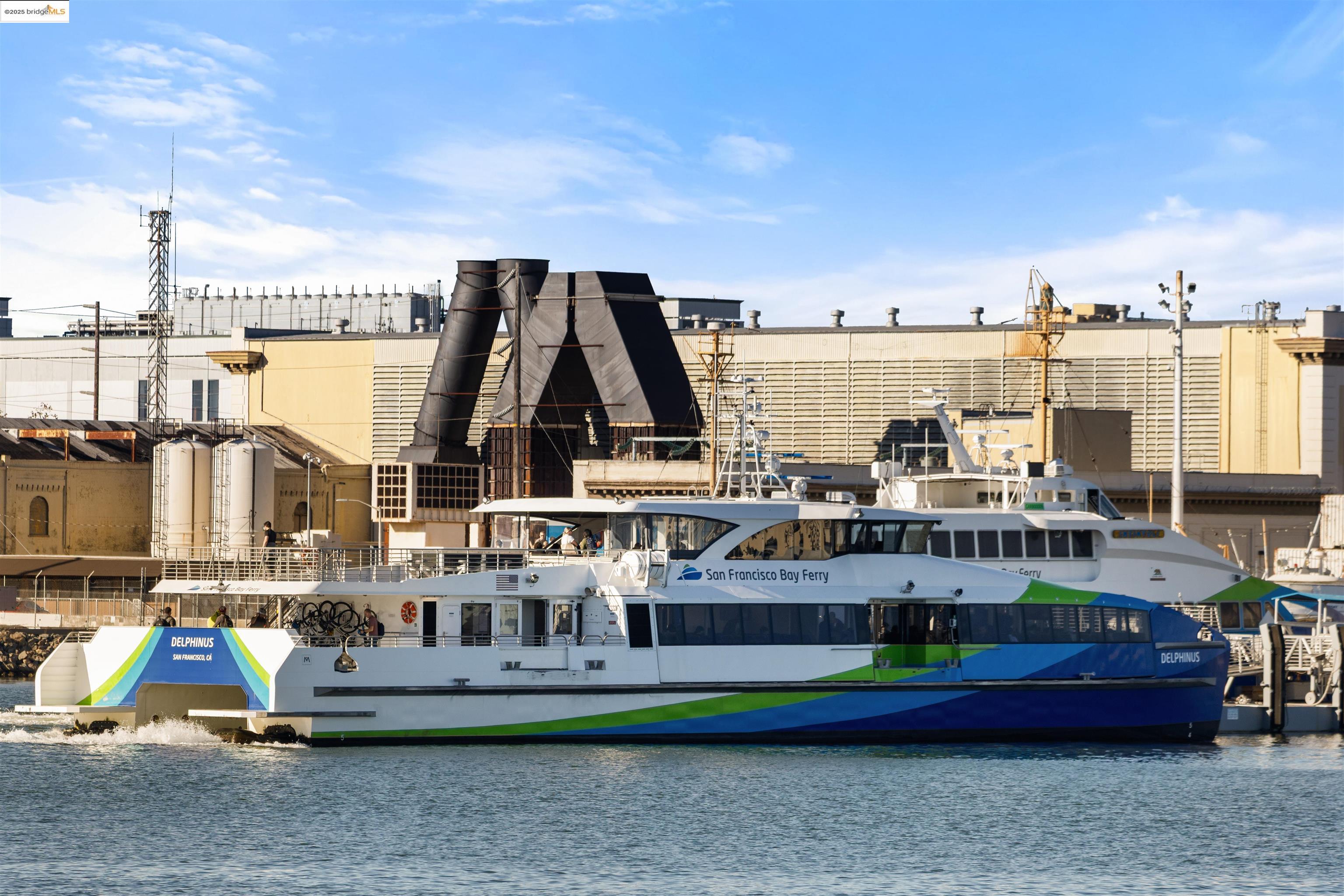 Detail Gallery Image 35 of 36 For 2836 Tradewind Dr, Alameda,  CA 94501 - 2 Beds | 2 Baths