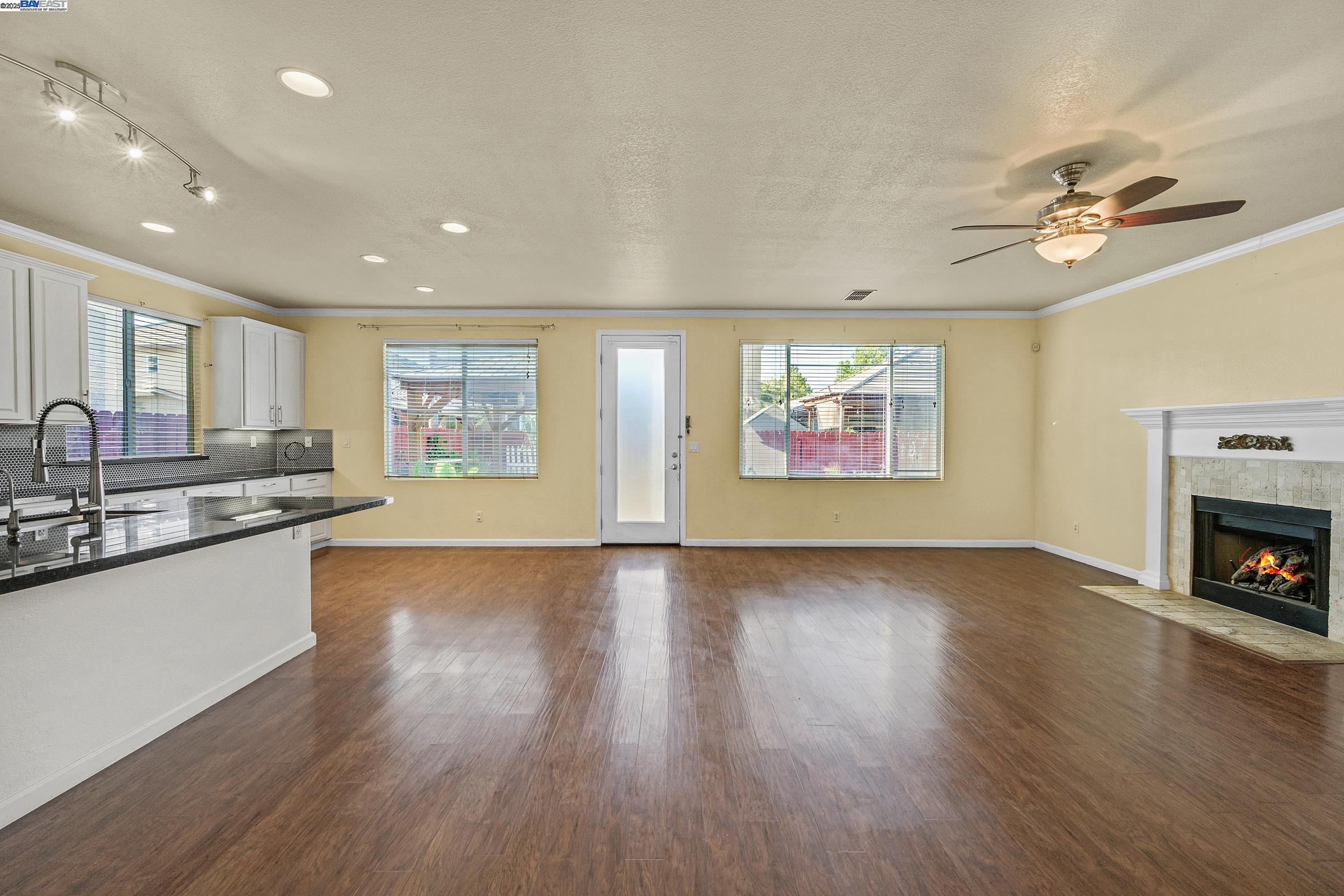 Detail Gallery Image 20 of 60 For 1419 Nubian St, Patterson,  CA 95363 - 5 Beds | 3/1 Baths