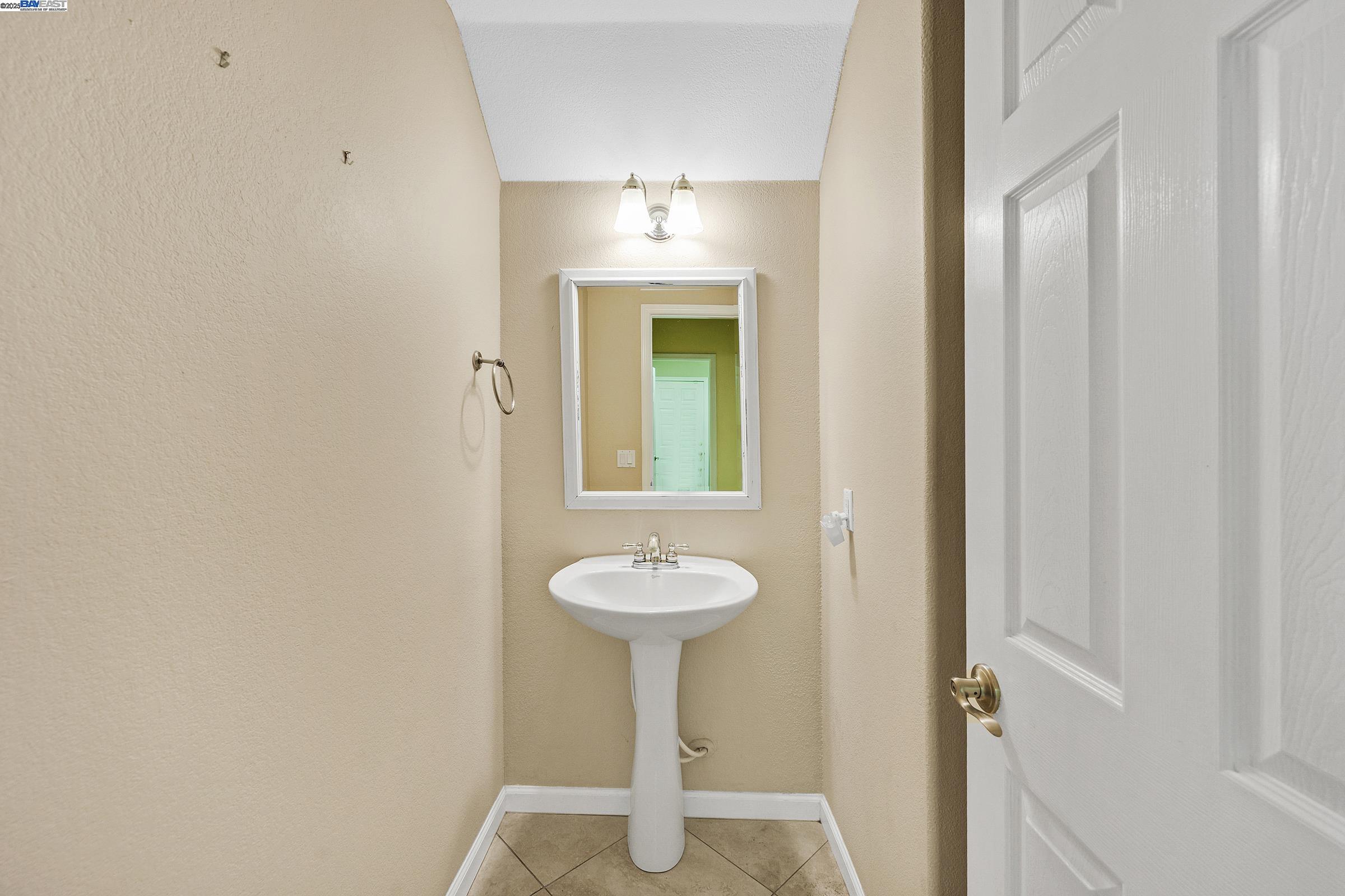 Detail Gallery Image 27 of 60 For 1419 Nubian St, Patterson,  CA 95363 - 5 Beds | 3/1 Baths