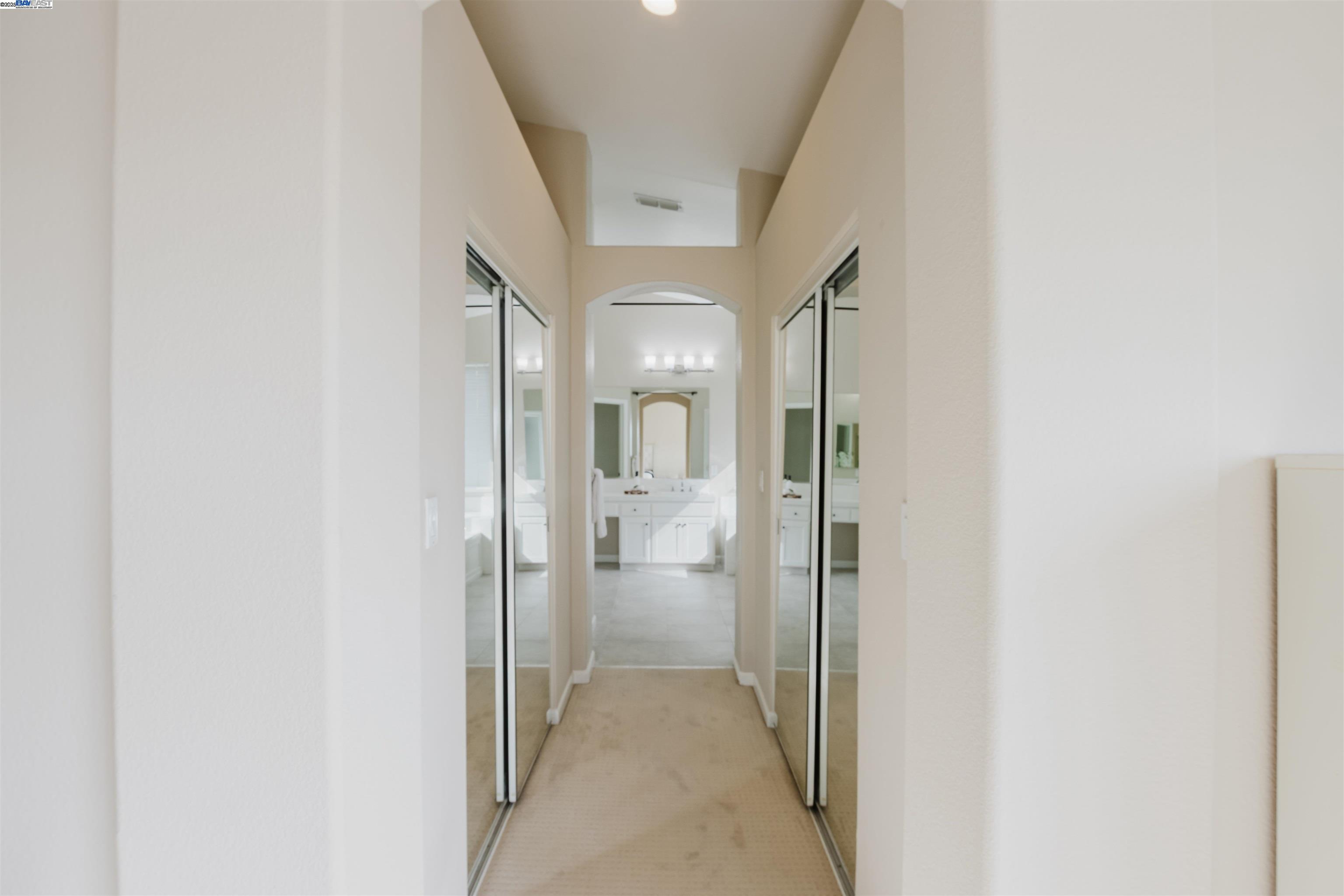 Detail Gallery Image 22 of 38 For 25657 Crestfield Dr, Castro Valley,  CA 94552 - 5 Beds | 3 Baths