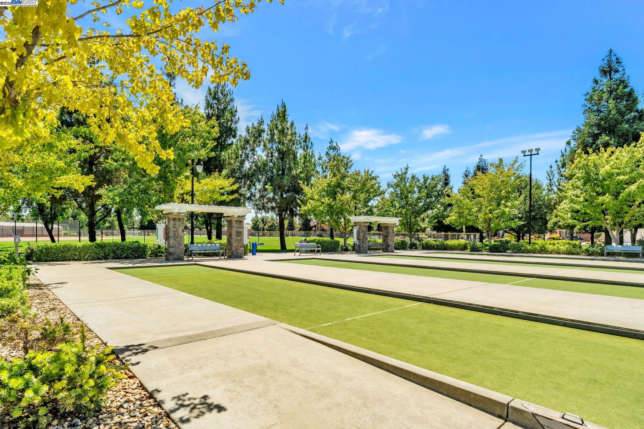 Detail Gallery Image 23 of 27 For 2491 Redbud Way, Manteca,  CA 95336 - 3 Beds | 2 Baths