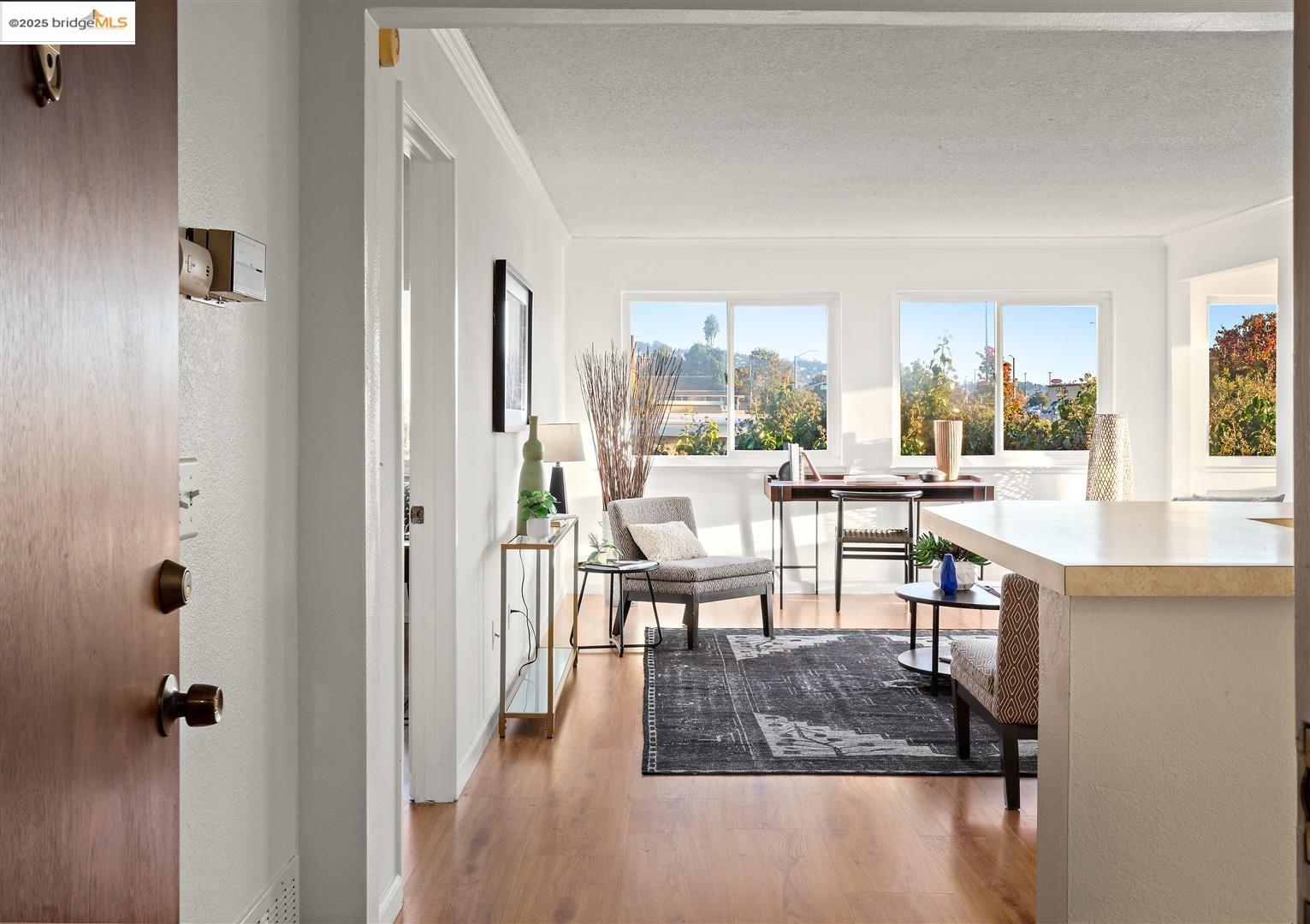 Front Image Thumbnail for EB41119164