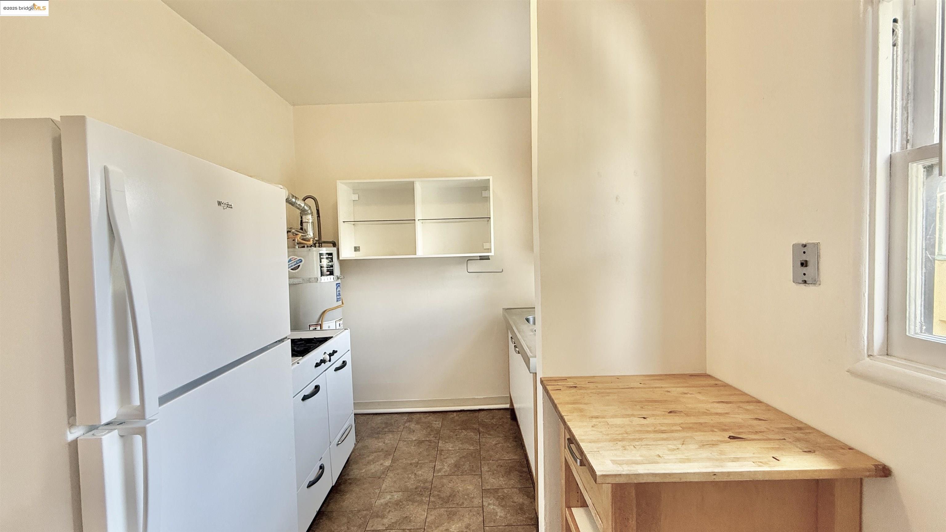 6446 Colby St, Oakland CA 94618 — photo 8