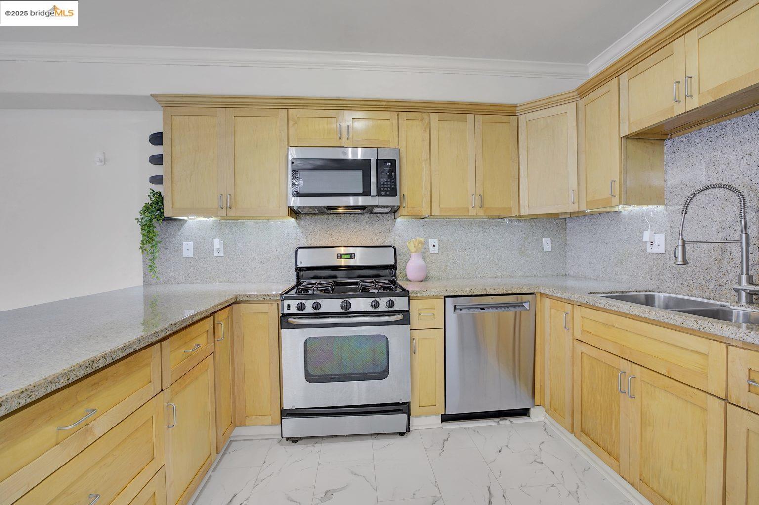 Photo #15: 41119226 Listing: Photo #15