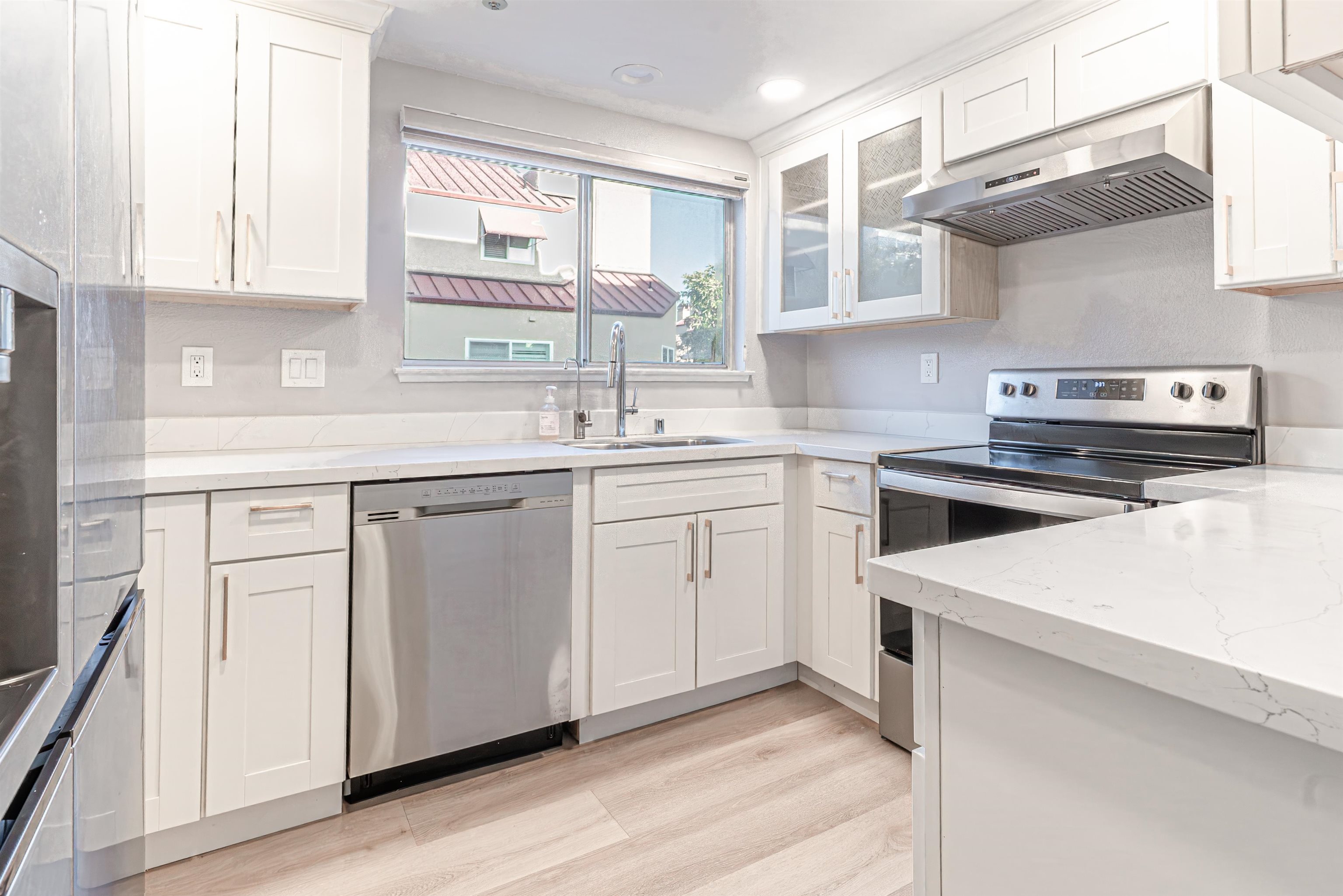 Detail Gallery Image 11 of 33 For 219 Commons Ln, Foster City,  CA 94404 - 2 Beds | 2 Baths