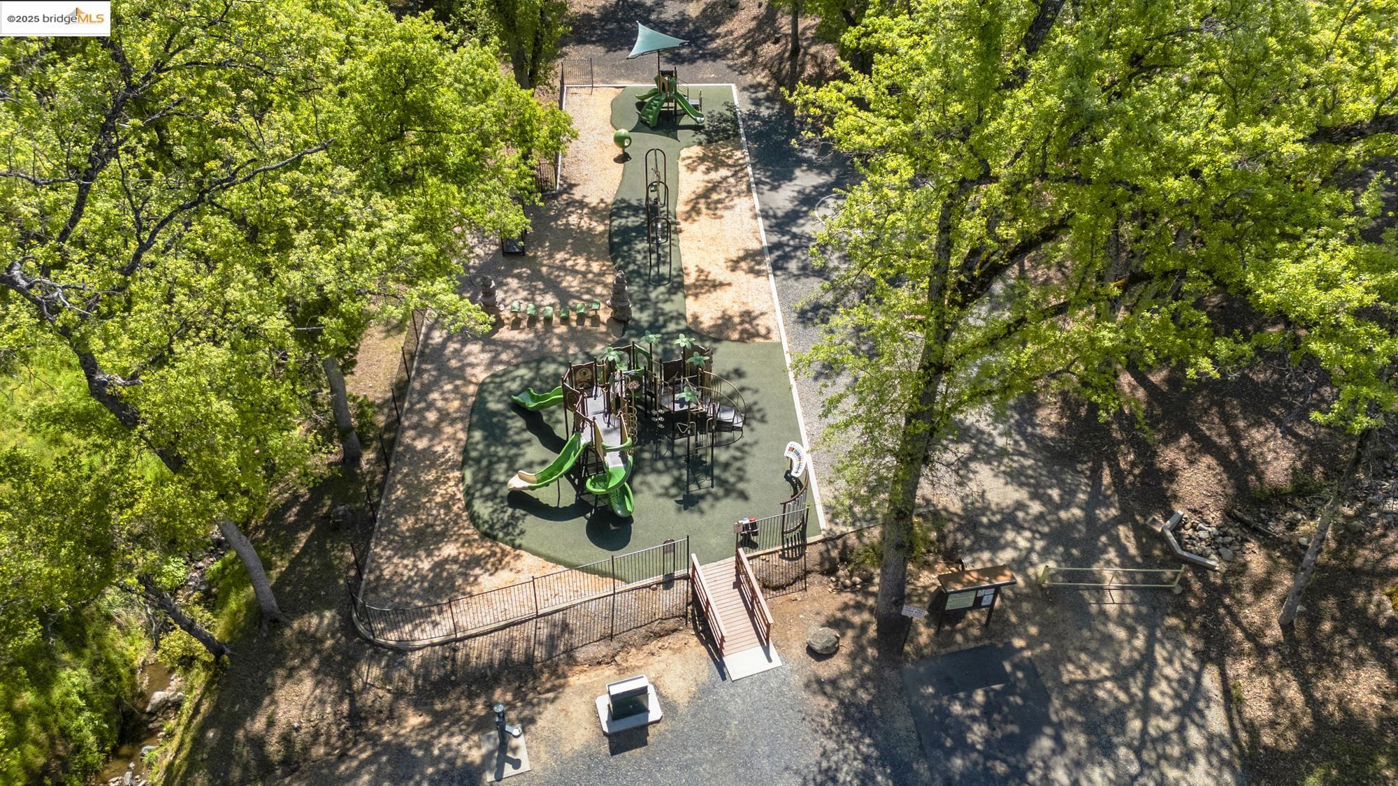 2/306 Ferretti Rd, Groveland, CA, 95321