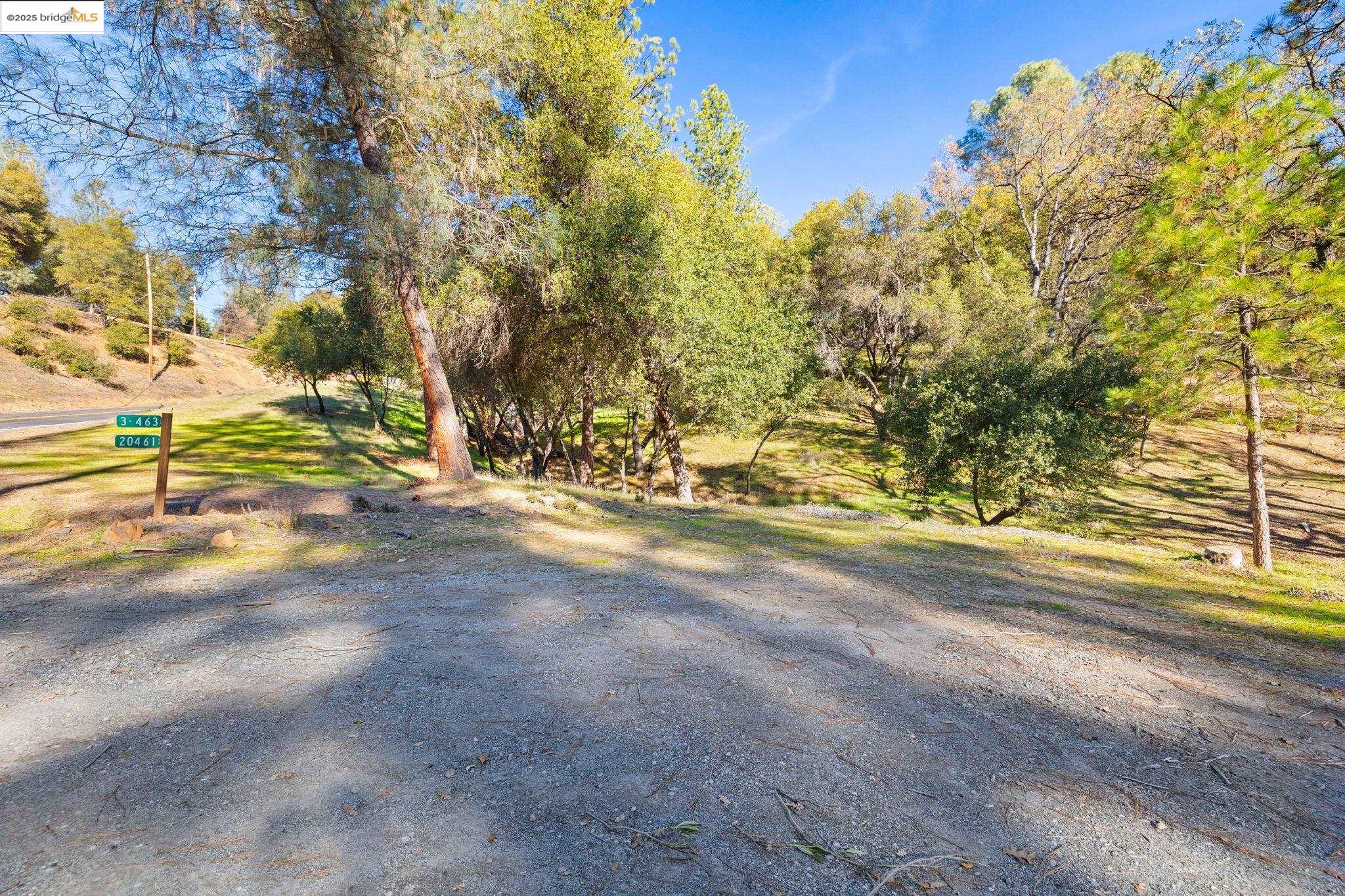 20465 Pine Mountain Dr, Groveland CA 95321