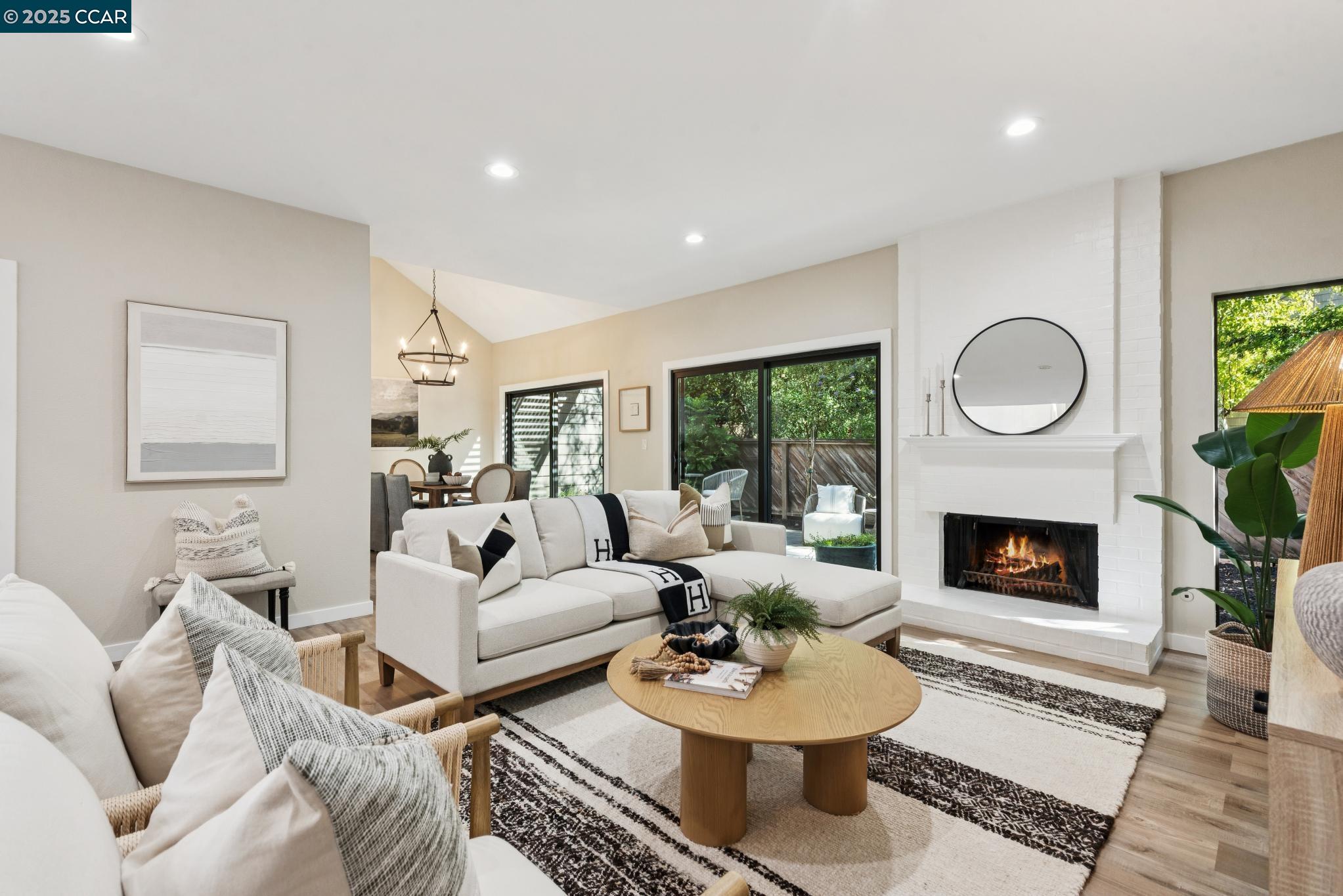 Front Image Thumbnail for CC41119248