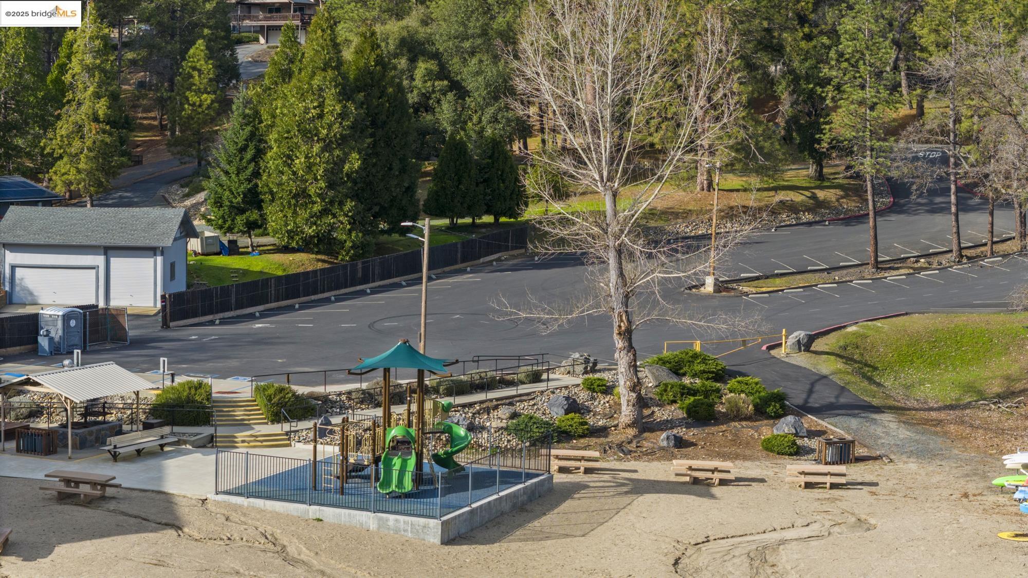 10/008 McKinley Wy, Groveland, CA, 95321