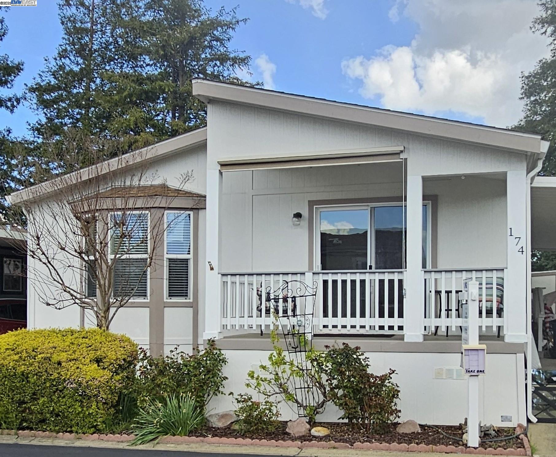 Front Image Thumbnail for BE41119267