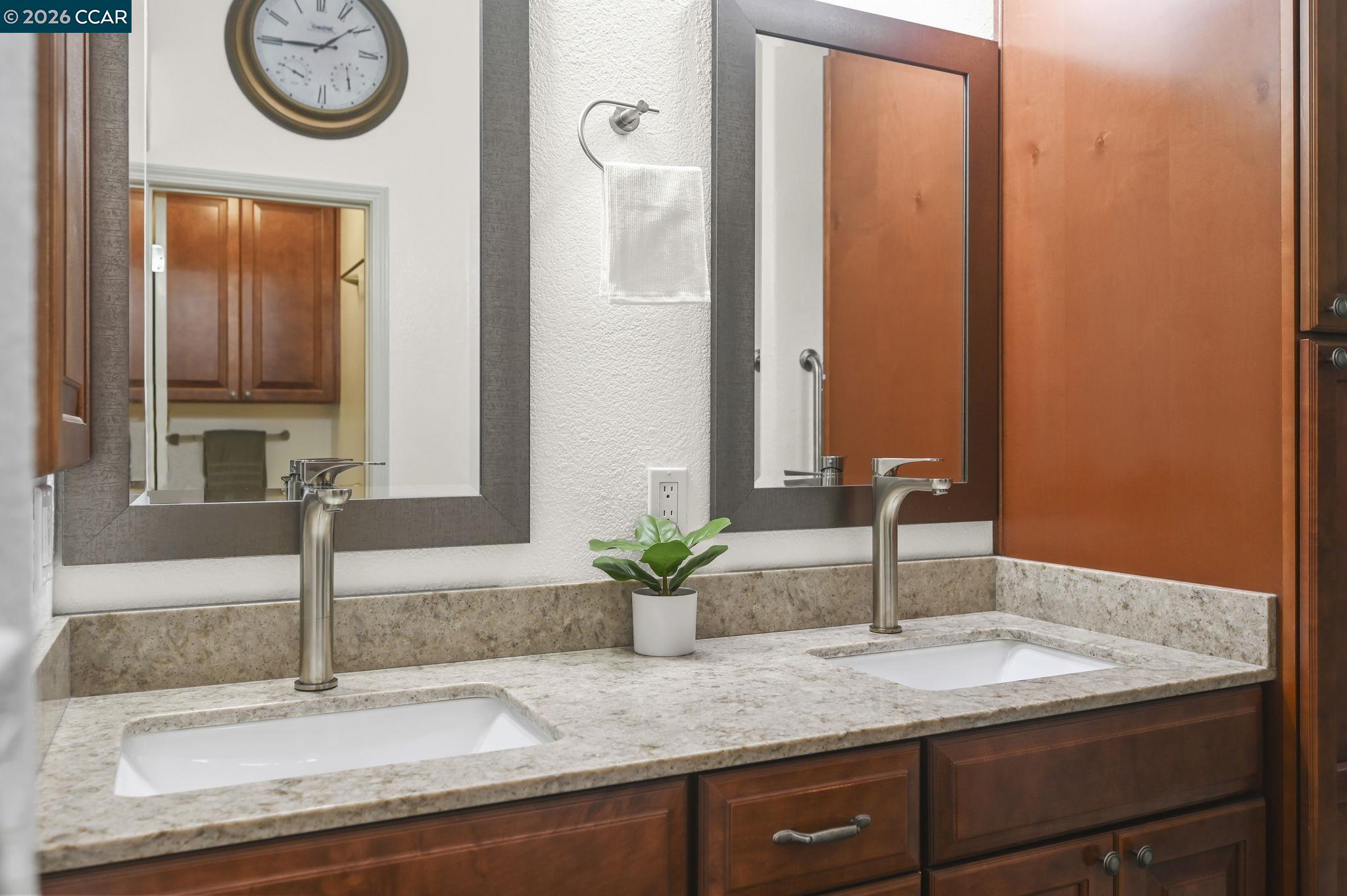 Detail Gallery Image 19 of 34 For 415 Orchard View Ave, Martinez,  CA 94553 - 3 Beds | 2/1 Baths