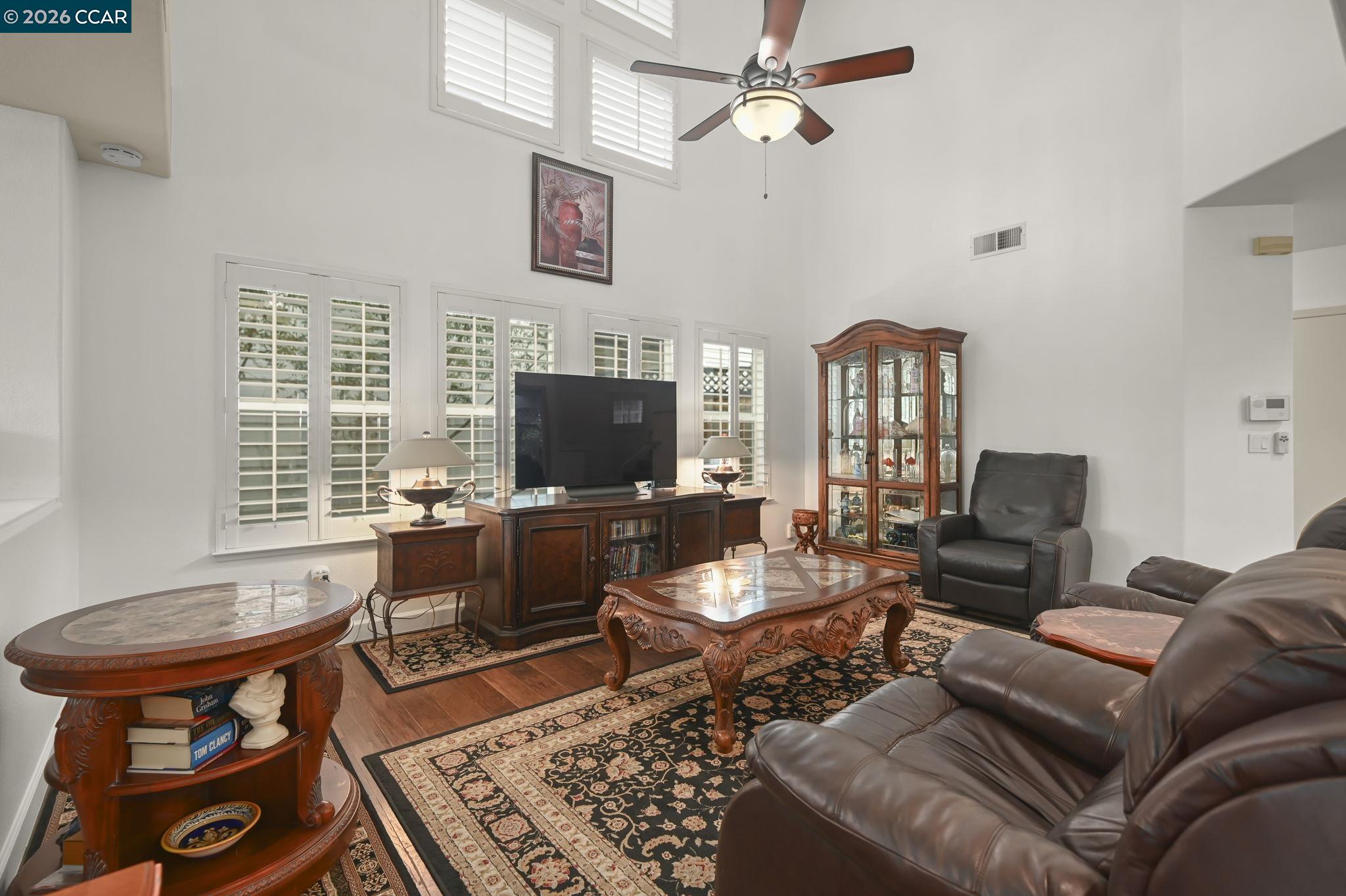 Detail Gallery Image 6 of 34 For 415 Orchard View Ave, Martinez,  CA 94553 - 3 Beds | 2/1 Baths