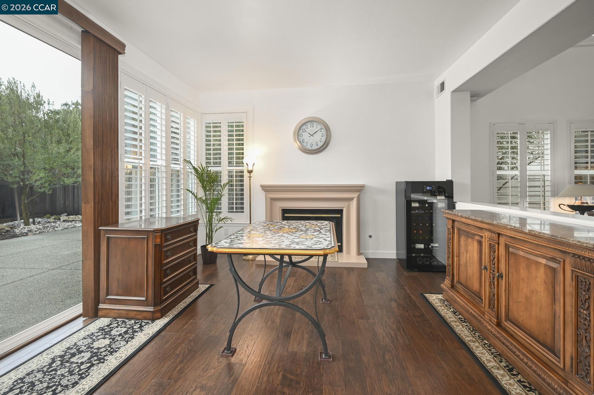 Detail Gallery Image 8 of 34 For 415 Orchard View Ave, Martinez,  CA 94553 - 3 Beds | 2/1 Baths