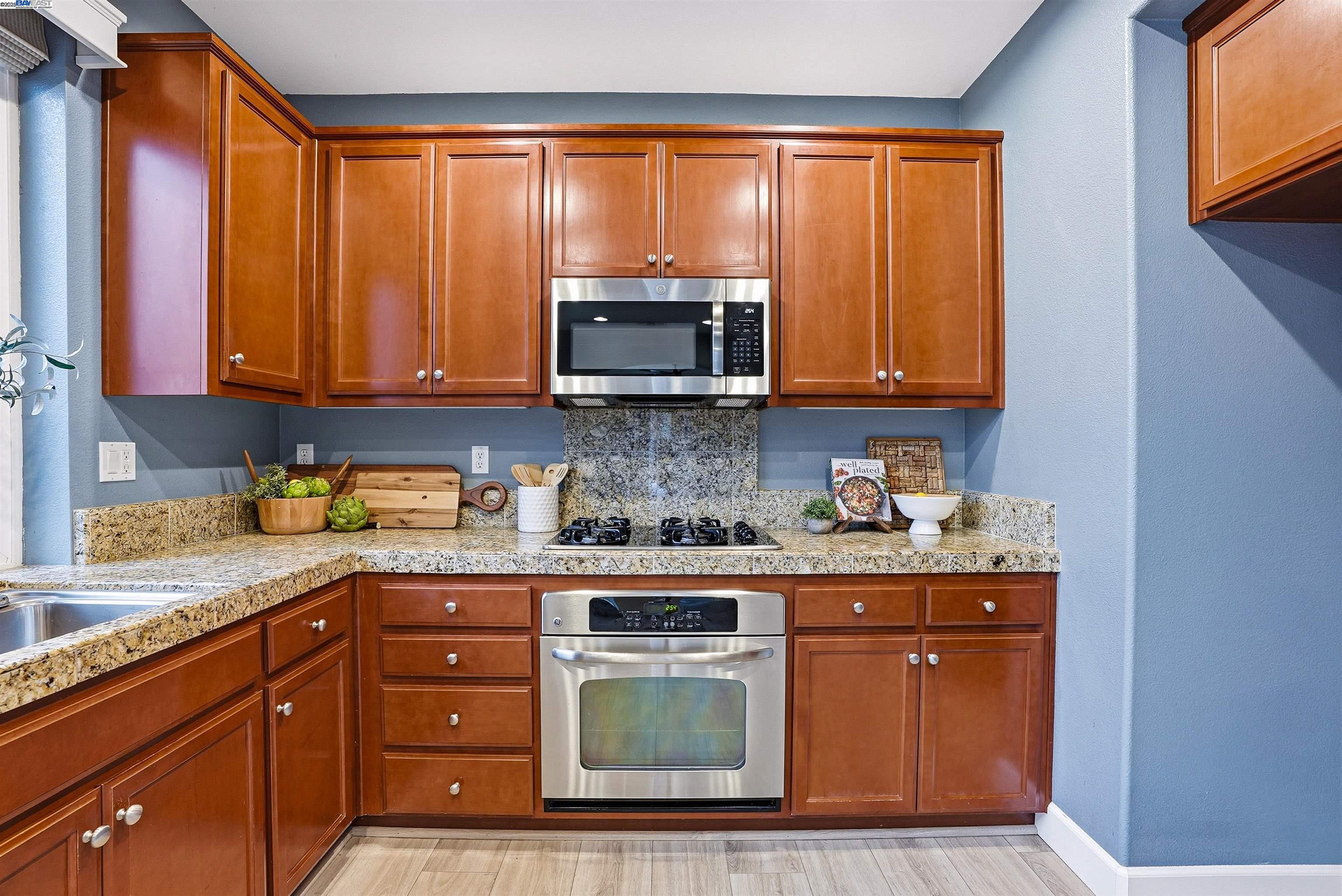 Detail Gallery Image 13 of 46 For 1174 Juan Jose Ln, Tracy,  CA 95376 - 4 Beds | 2/1 Baths