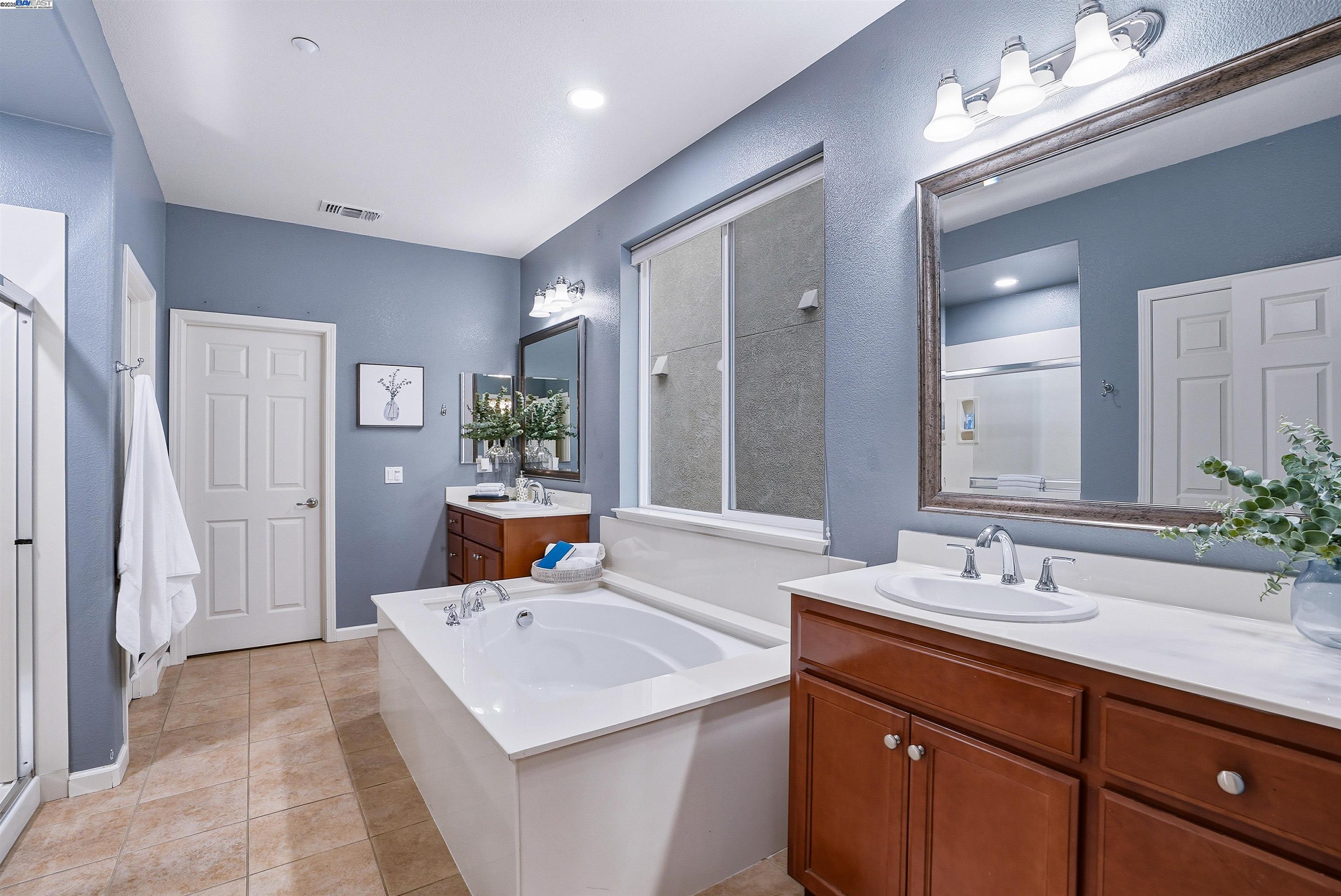 Detail Gallery Image 18 of 46 For 1174 Juan Jose Ln, Tracy,  CA 95376 - 4 Beds | 2/1 Baths