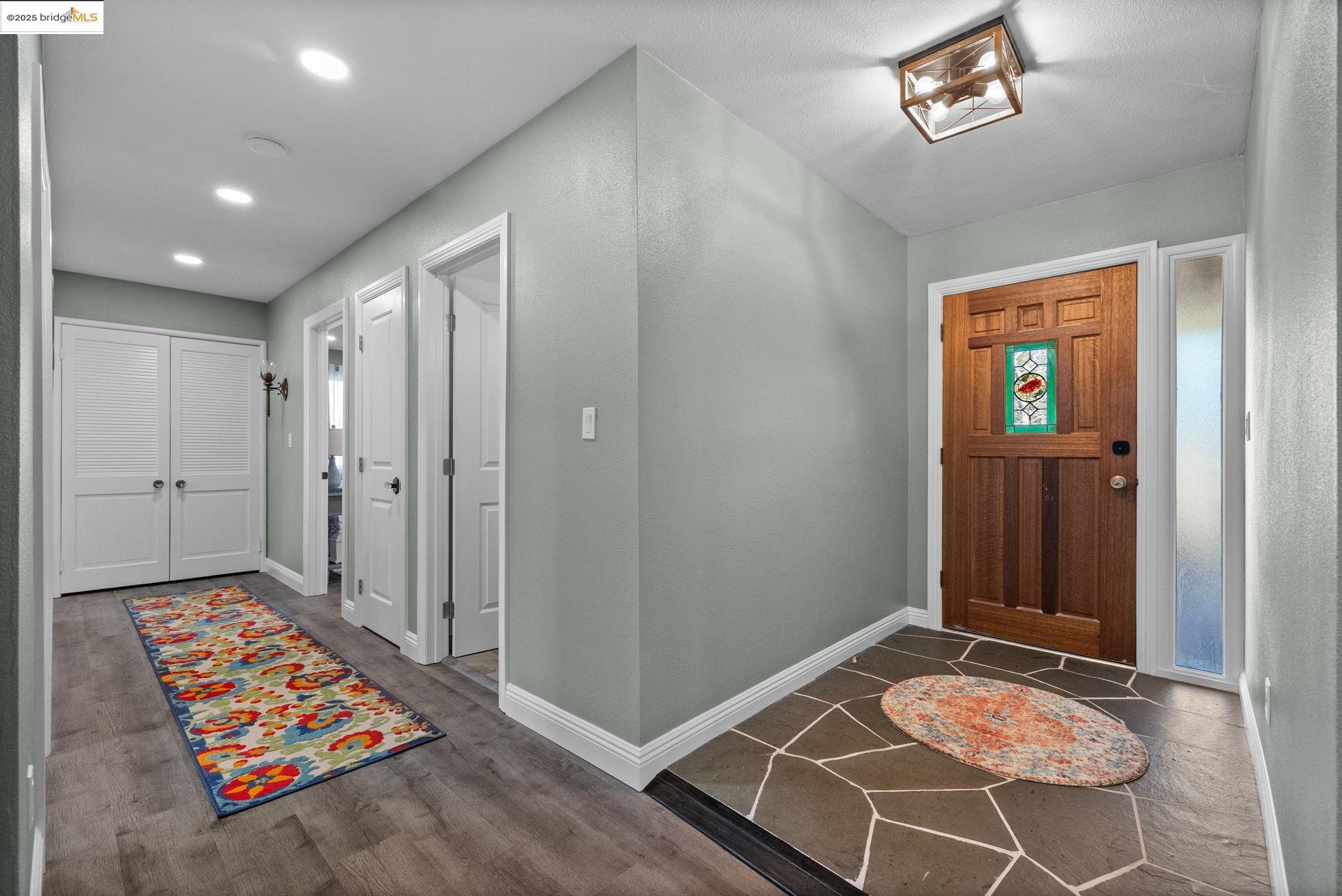 Detail Gallery Image 2 of 58 For 20330 Westview Dr, Tuolumne,  CA 95379 - 4 Beds | 2 Baths