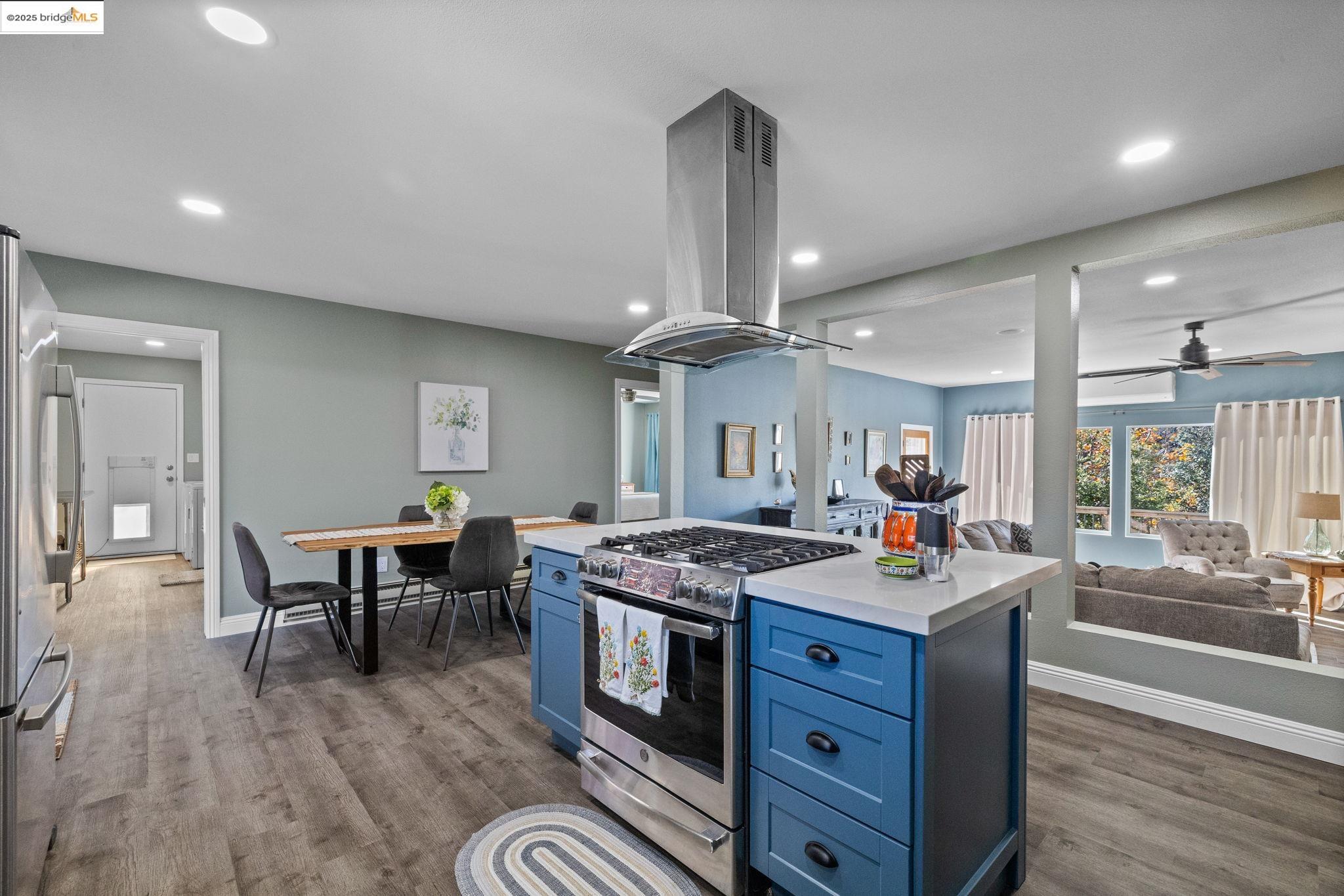 Detail Gallery Image 13 of 58 For 20330 Westview Dr, Tuolumne,  CA 95379 - 4 Beds | 2 Baths