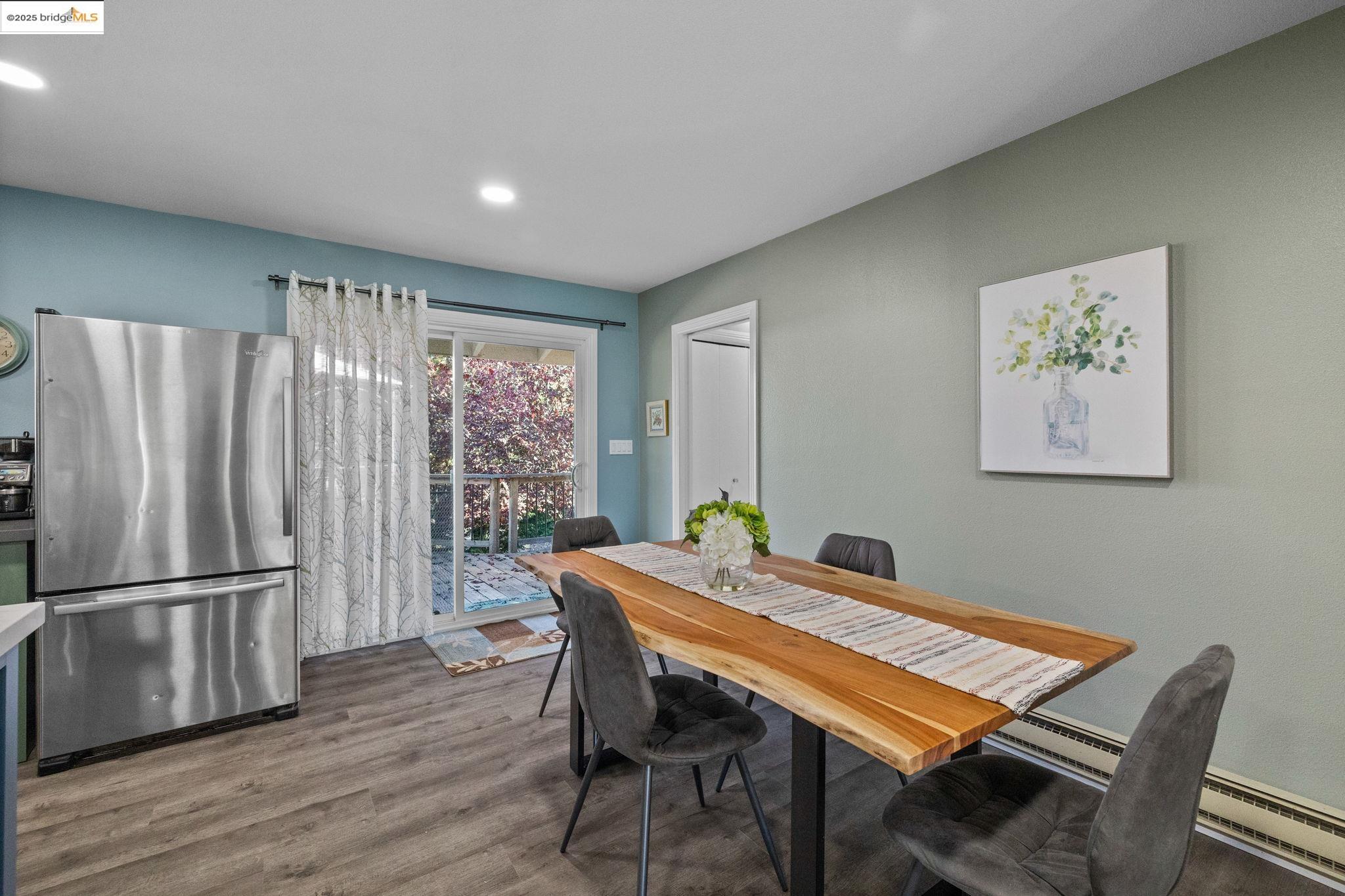 Detail Gallery Image 10 of 58 For 20330 Westview Dr, Tuolumne,  CA 95379 - 4 Beds | 2 Baths