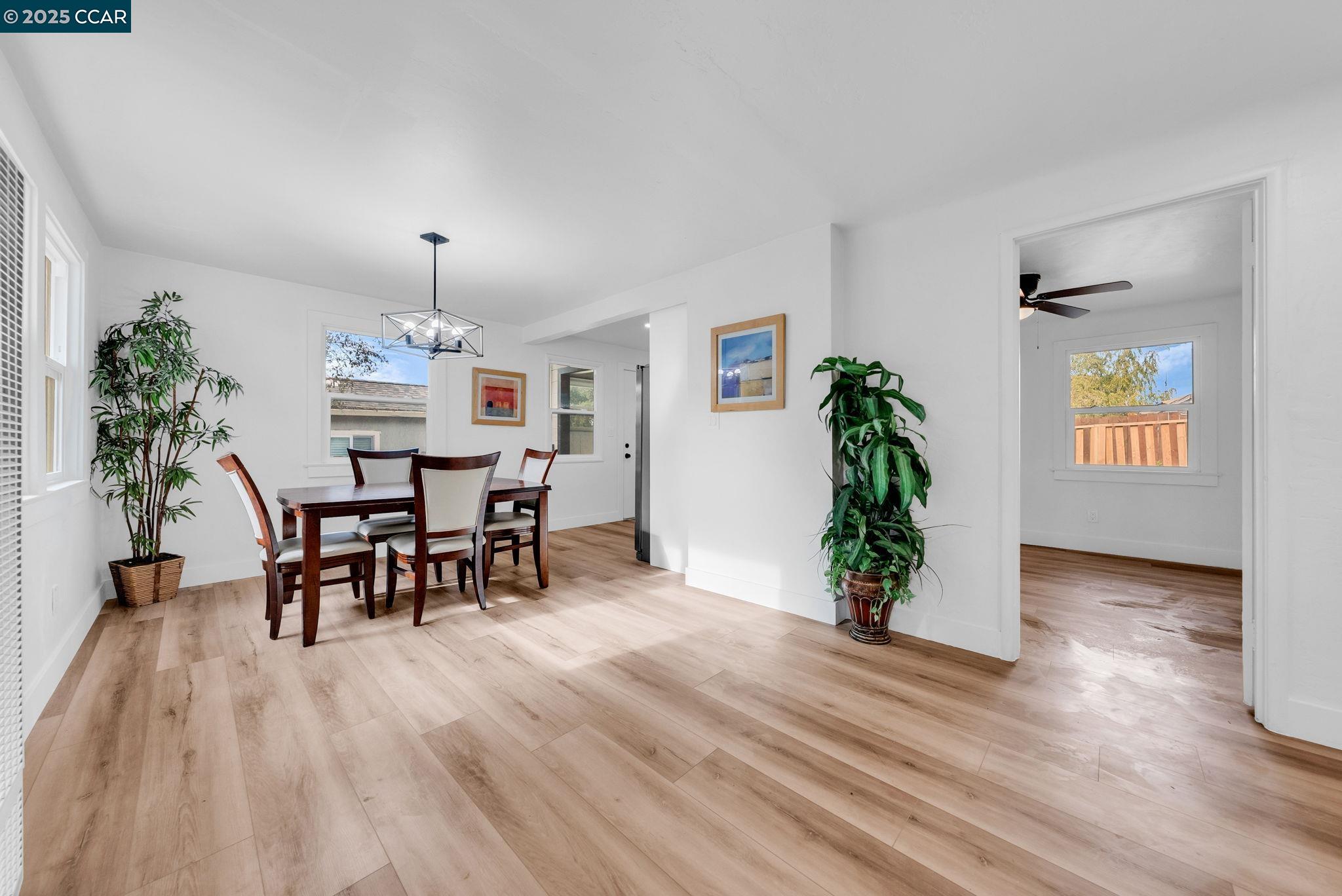 Detail Gallery Image 11 of 53 For 2699 Vale Rd, San Pablo,  CA 94806 - 3 Beds | 2 Baths