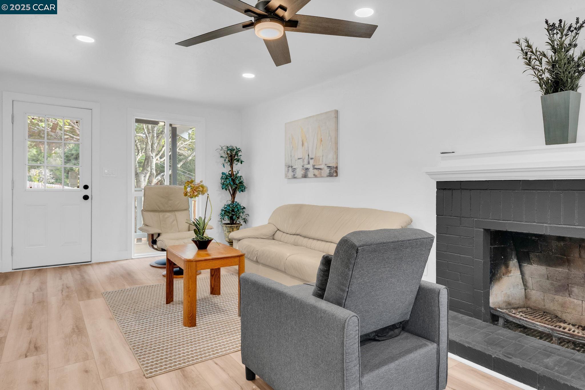 Detail Gallery Image 8 of 53 For 2699 Vale Rd, San Pablo,  CA 94806 - 3 Beds | 2 Baths