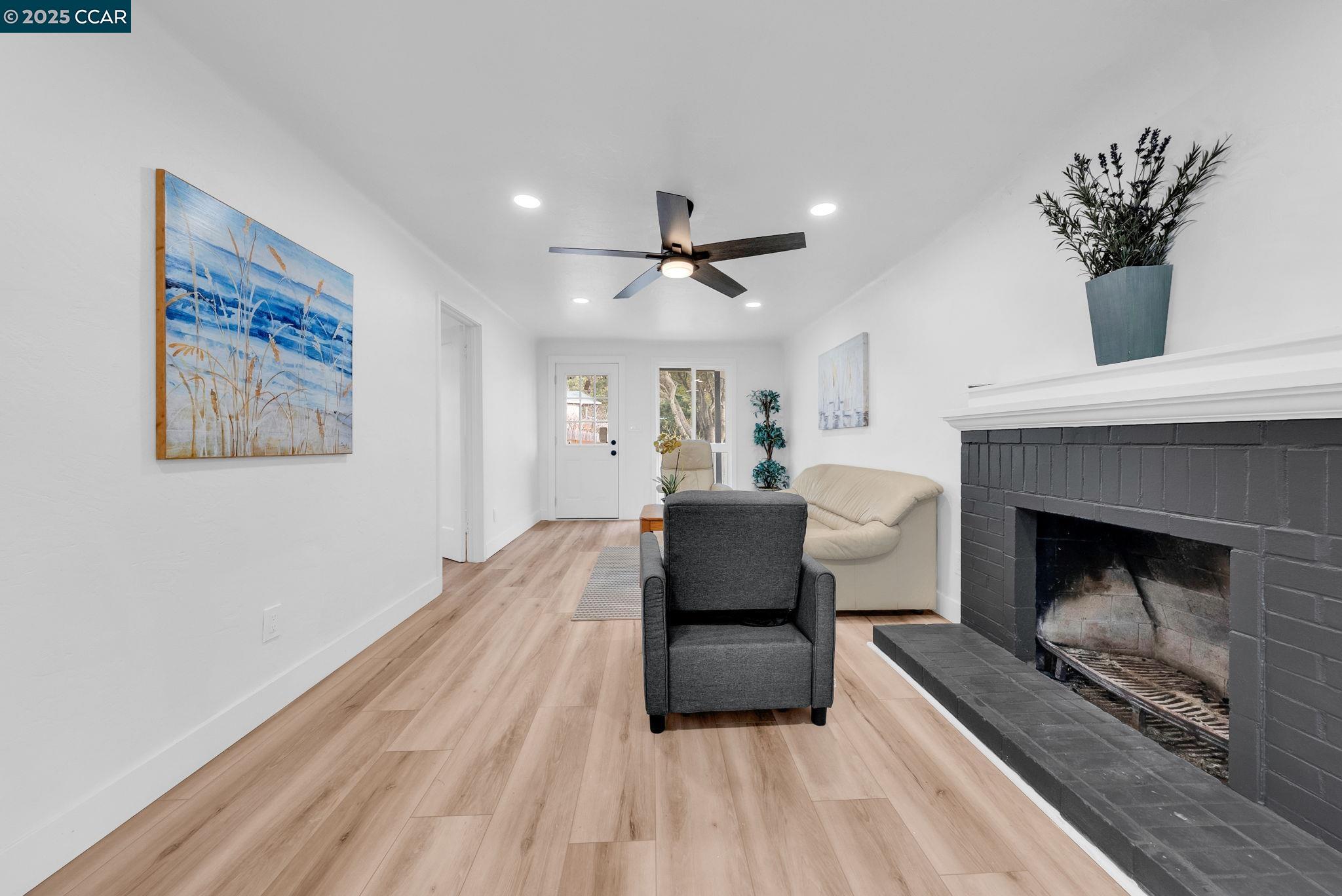 Detail Gallery Image 9 of 53 For 2699 Vale Rd, San Pablo,  CA 94806 - 3 Beds | 2 Baths