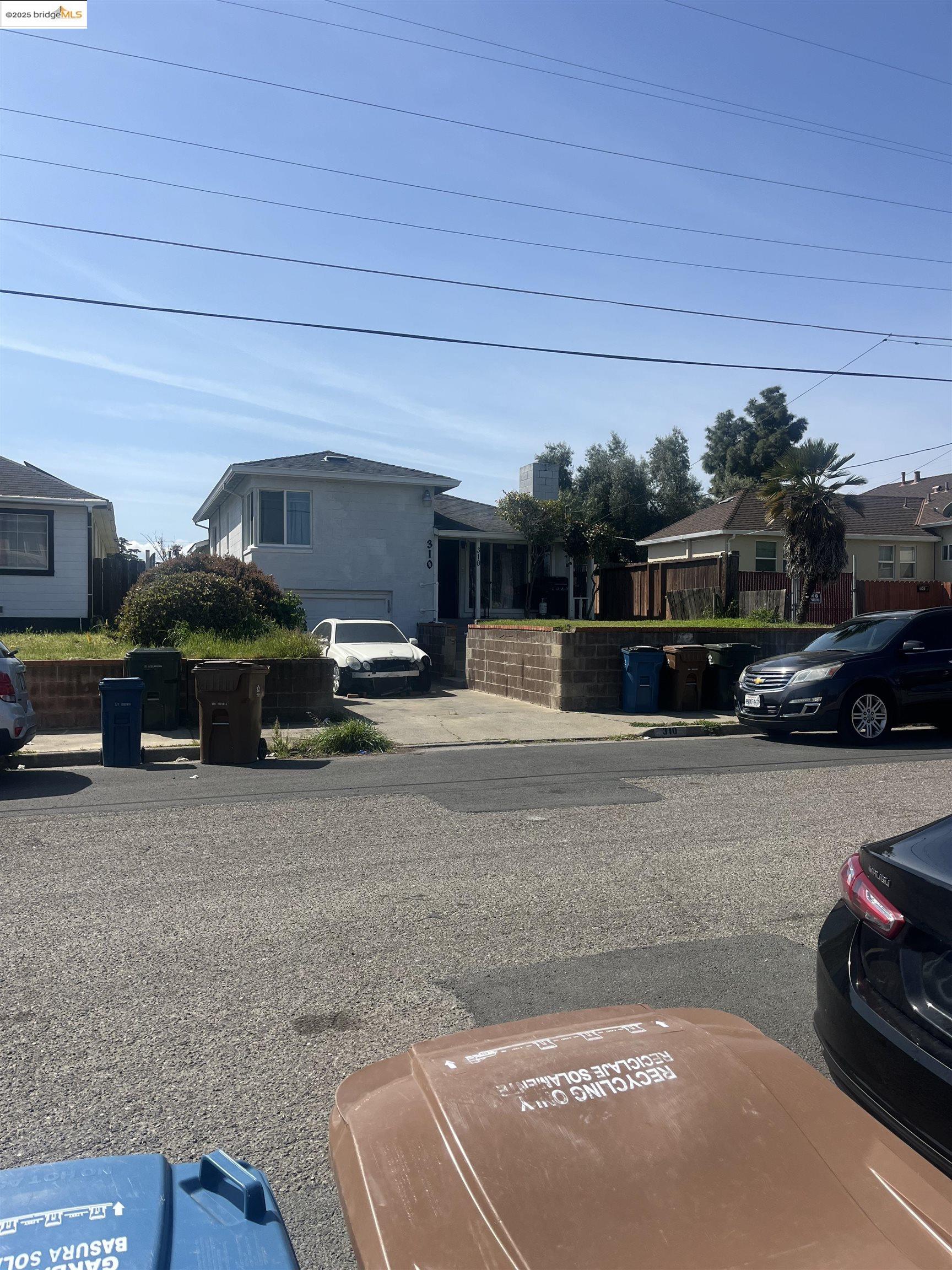 Front Image Thumbnail for EB41119372