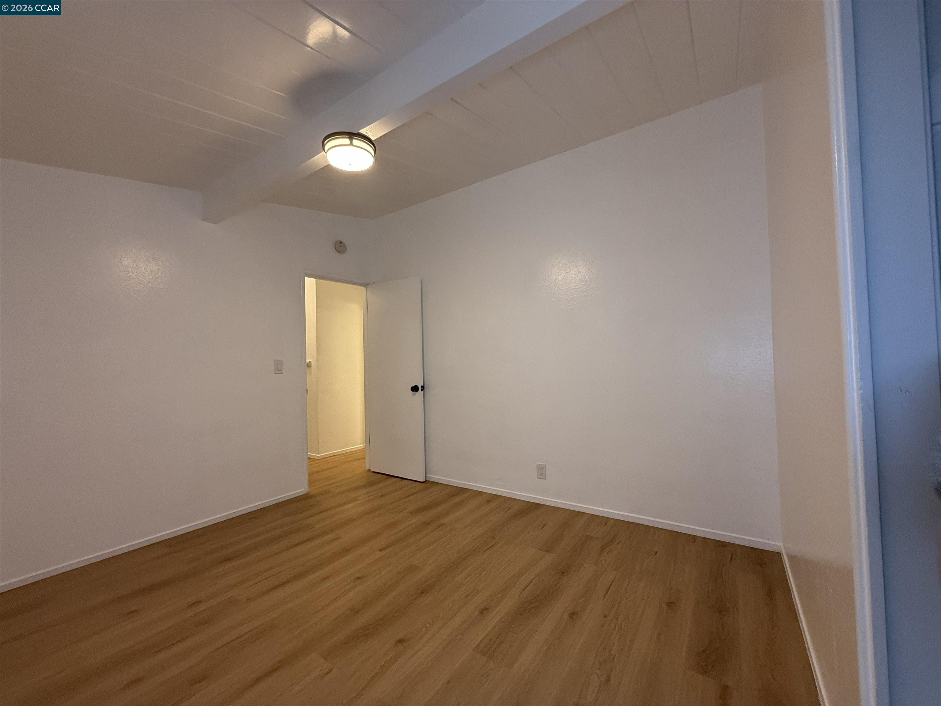 Detail Gallery Image 8 of 15 For 2875 Euclid Ave, Concord,  CA 94519 - 2 Beds | 1 Baths