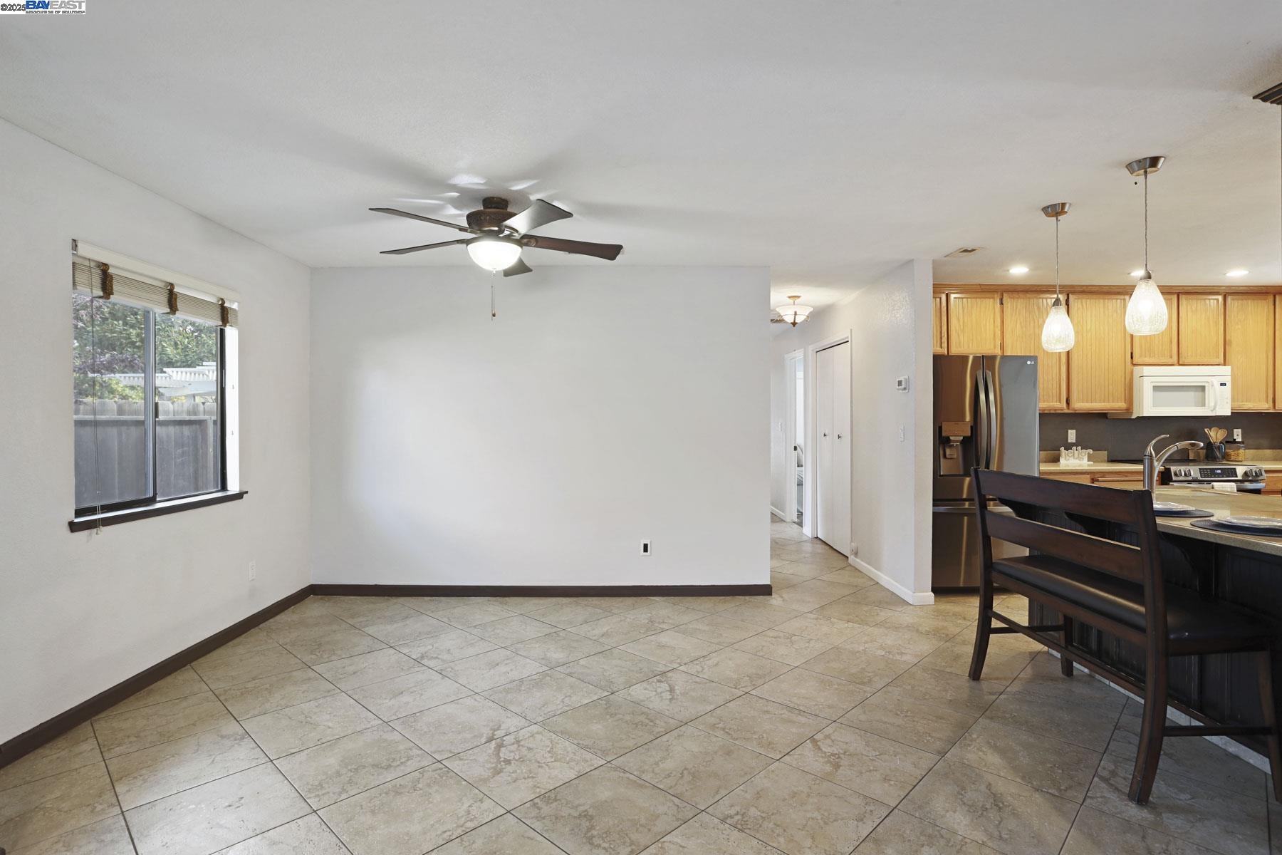 Detail Gallery Image 17 of 37 For 1312 Wylmawood Ln, Modesto,  CA 95355 - 3 Beds | 2 Baths