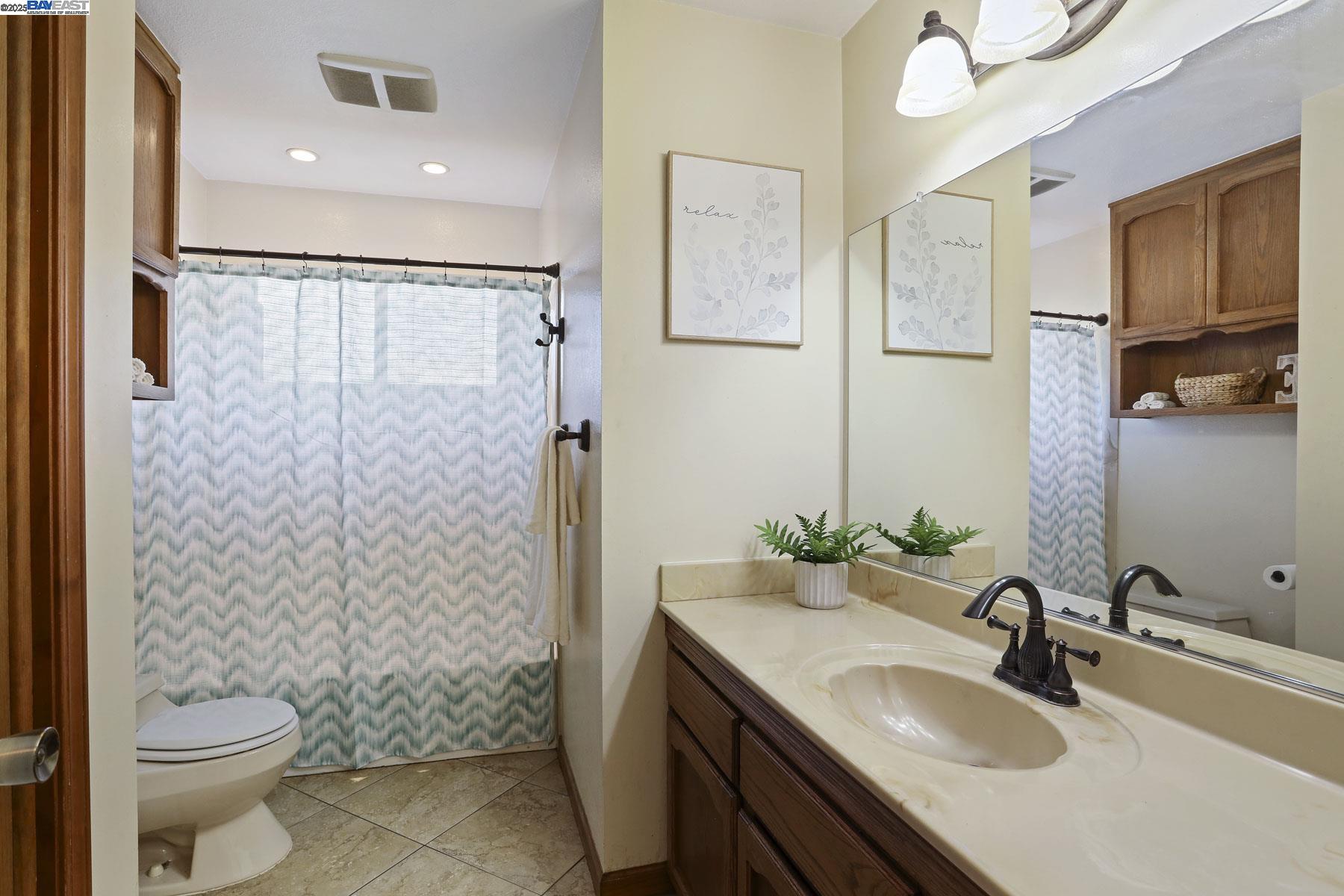 Detail Gallery Image 22 of 37 For 1312 Wylmawood Ln, Modesto,  CA 95355 - 3 Beds | 2 Baths