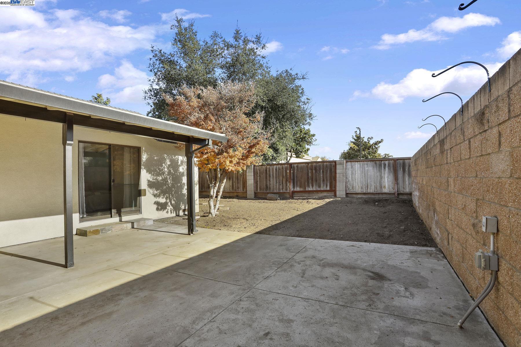 Detail Gallery Image 32 of 37 For 1312 Wylmawood Ln, Modesto,  CA 95355 - 3 Beds | 2 Baths