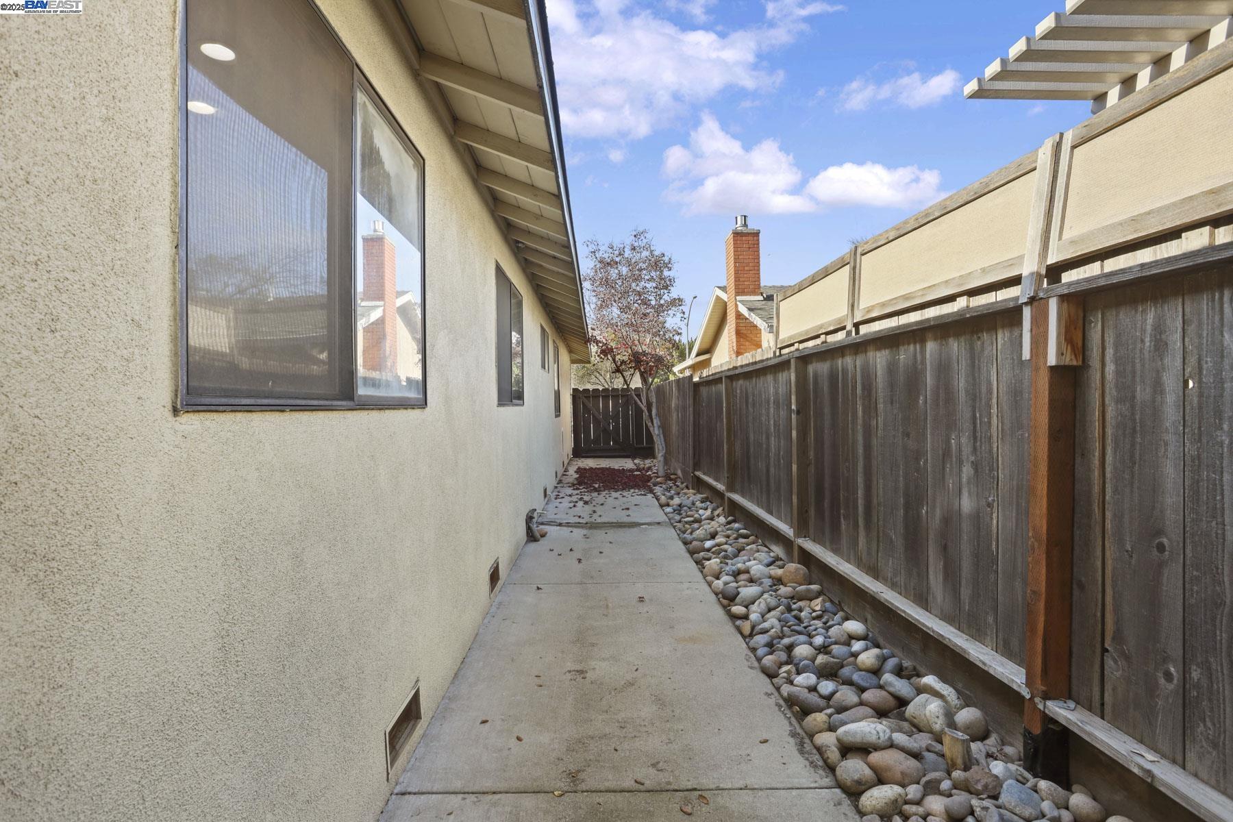 Detail Gallery Image 36 of 37 For 1312 Wylmawood Ln, Modesto,  CA 95355 - 3 Beds | 2 Baths