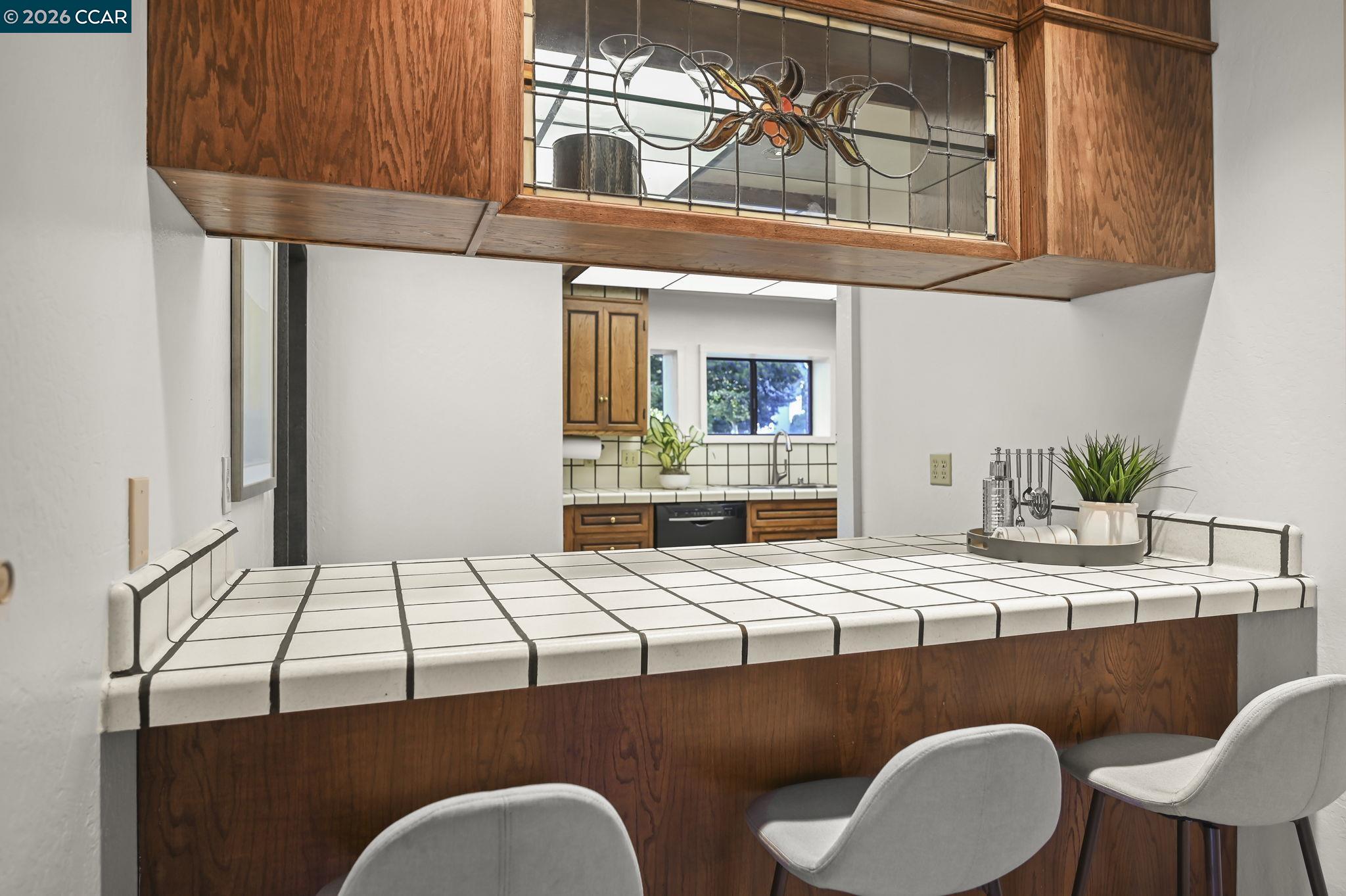 Detail Gallery Image 14 of 60 For 3912 Quail Ridge Rd, Lafayette,  CA 94549-2914 - 5 Beds | 3 Baths