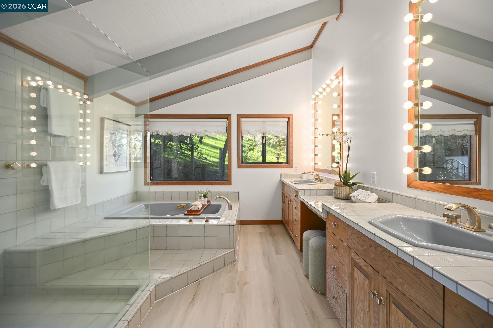 Detail Gallery Image 29 of 60 For 3912 Quail Ridge Rd, Lafayette,  CA 94549-2914 - 5 Beds | 3 Baths