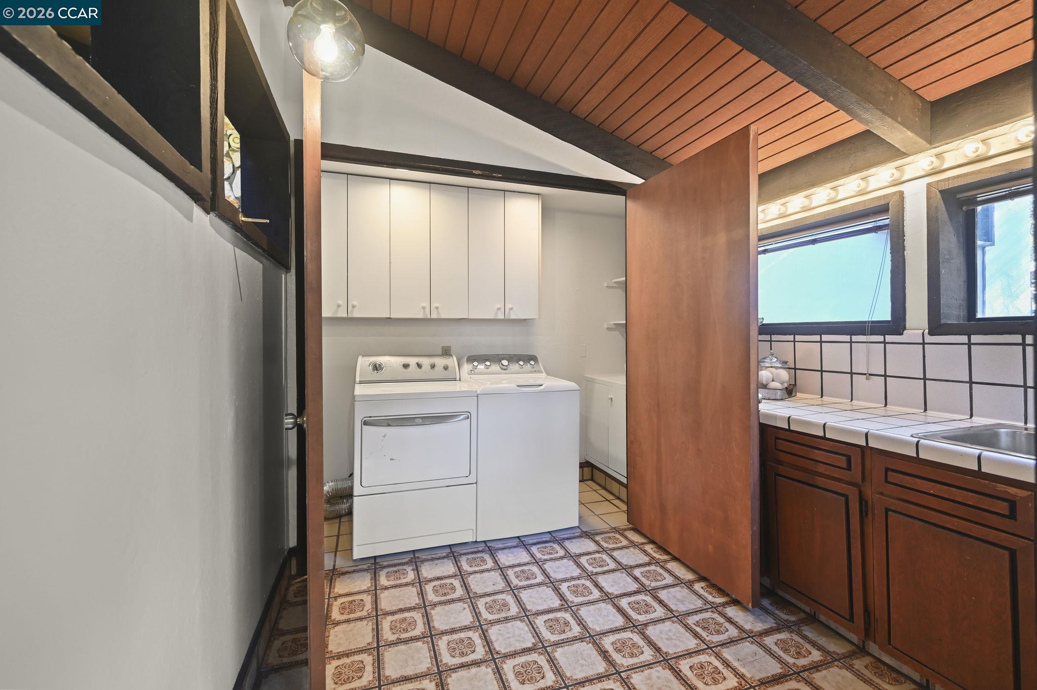 Detail Gallery Image 39 of 60 For 3912 Quail Ridge Rd, Lafayette,  CA 94549-2914 - 5 Beds | 3 Baths