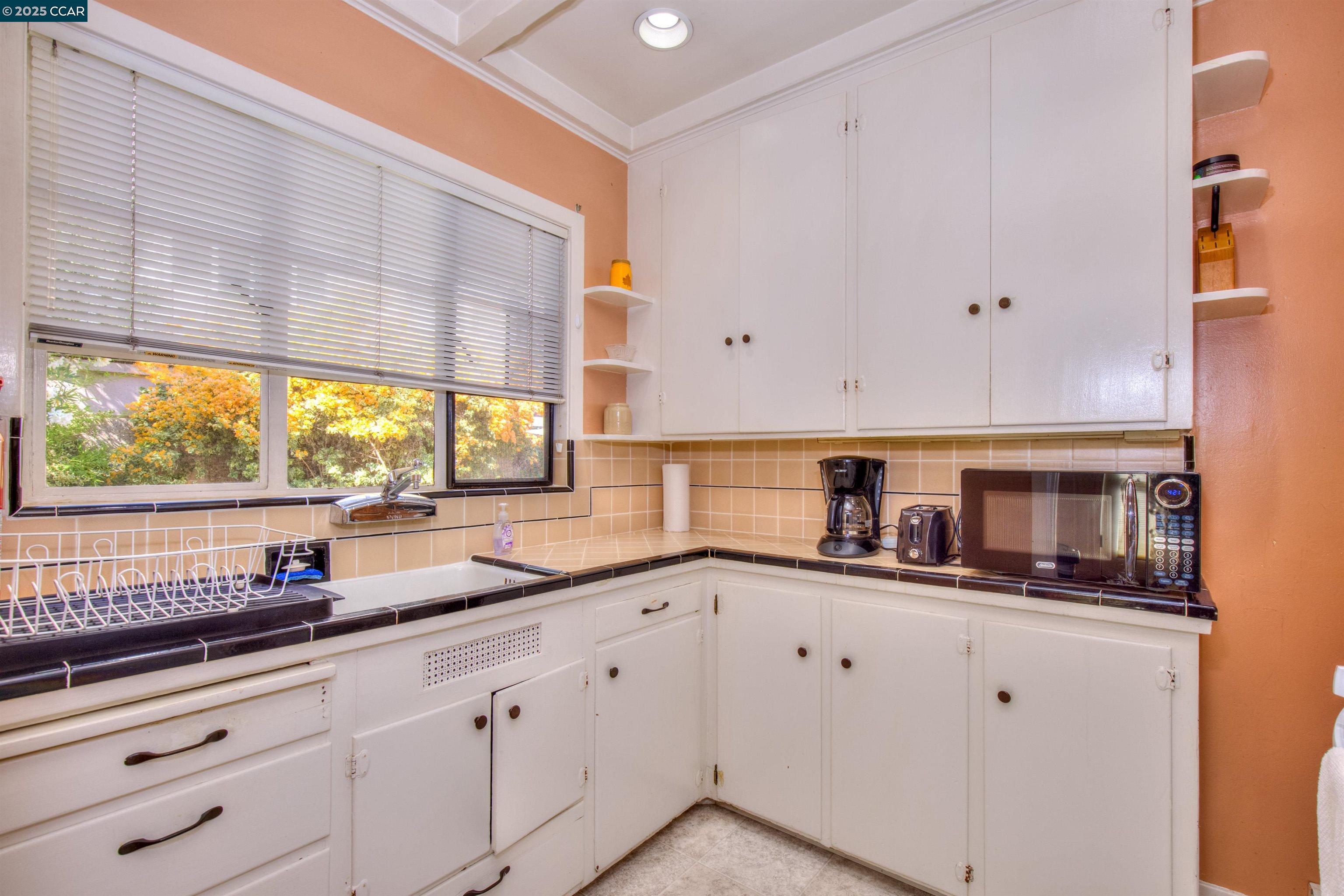 1679 Carmel Dr UNIT 1 and 2, Walnut Creek, CA, 94596