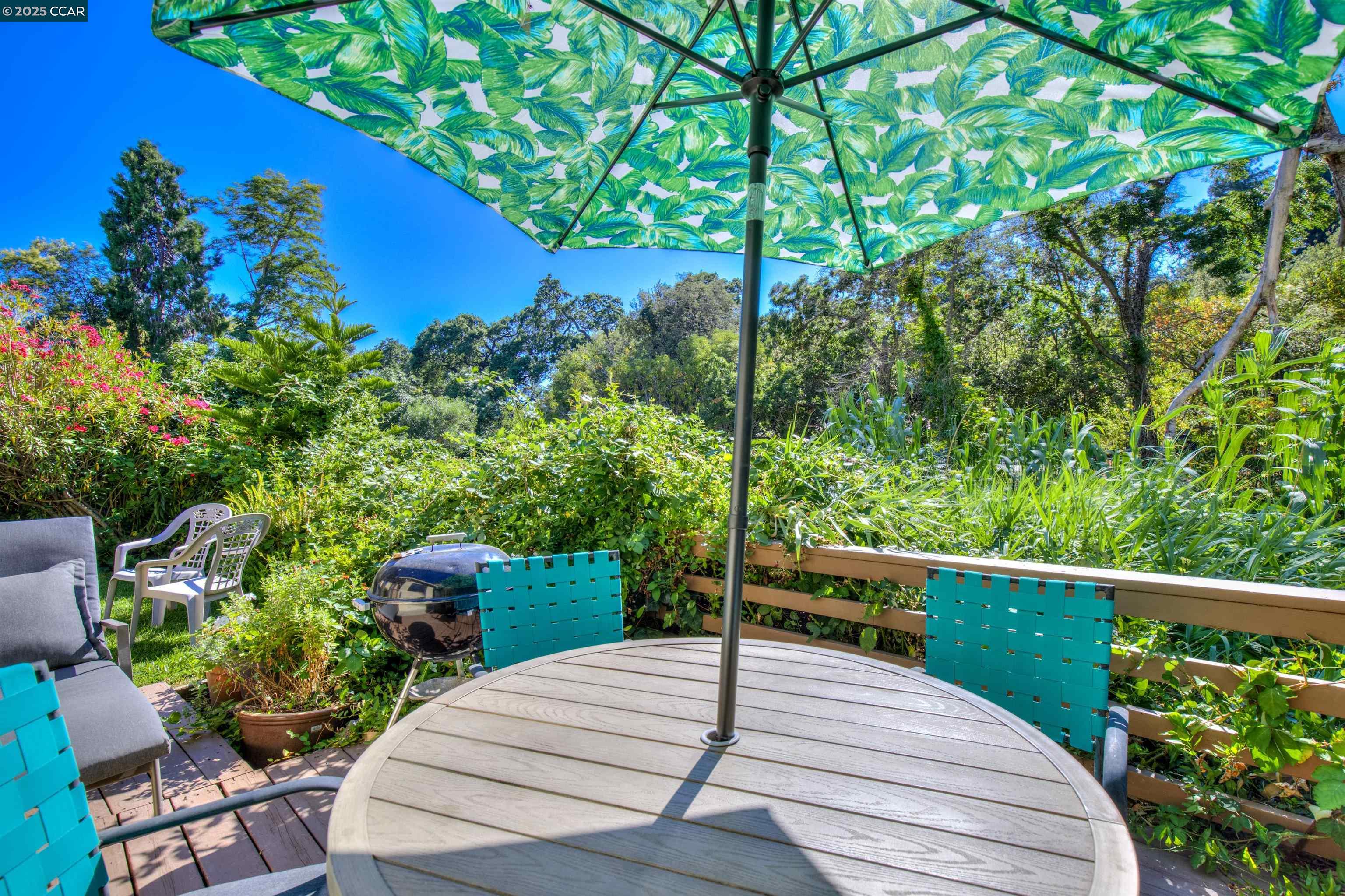 1679 Carmel Dr UNIT 1 and 2, Walnut Creek, CA, 94596