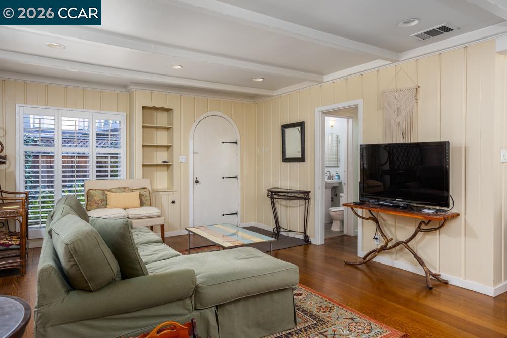 1679 Carmel Dr UNIT 1 and 2, Walnut Creek, CA, 94596