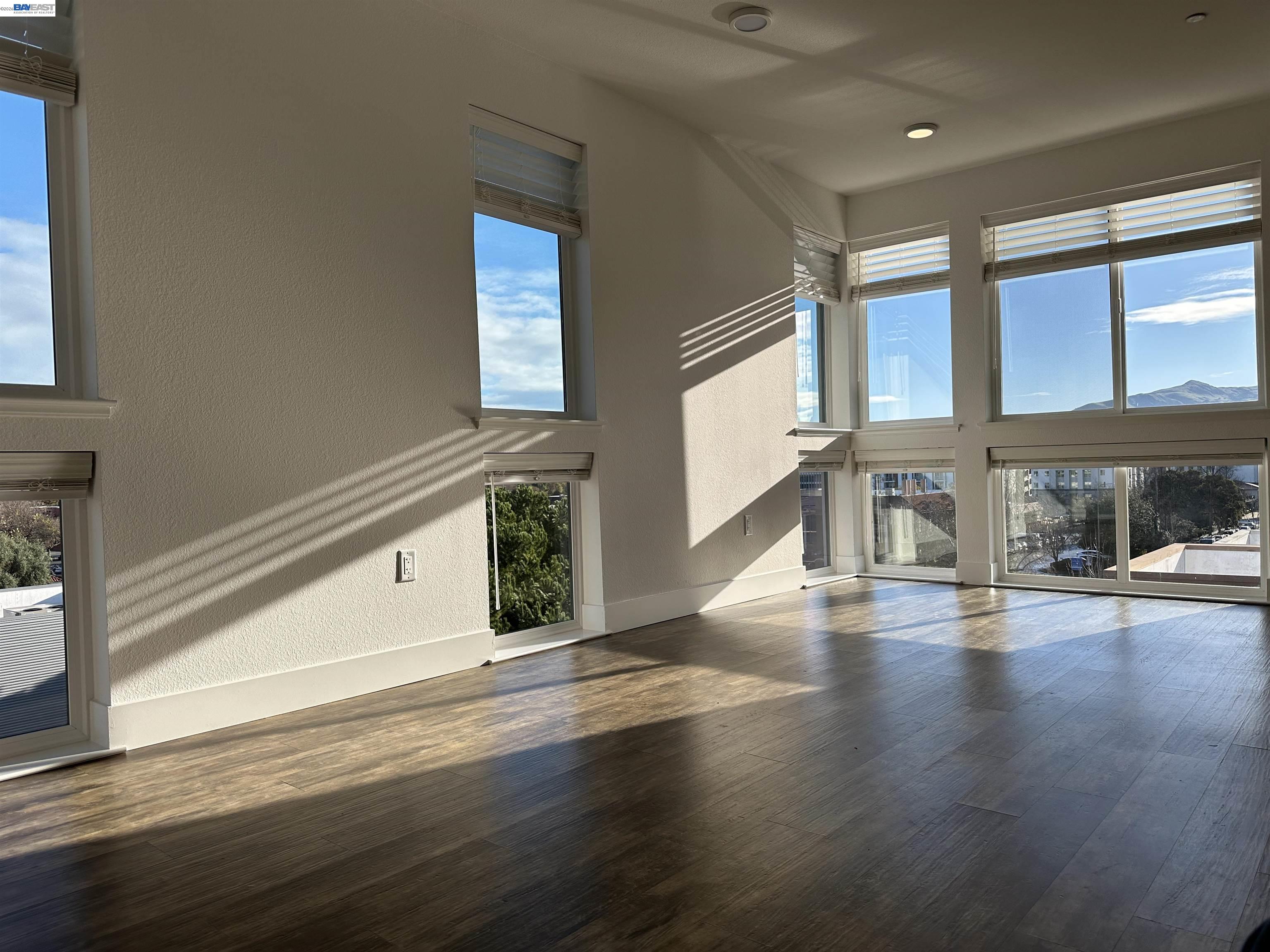 Photo #15: 41119500 Listing: Photo #15