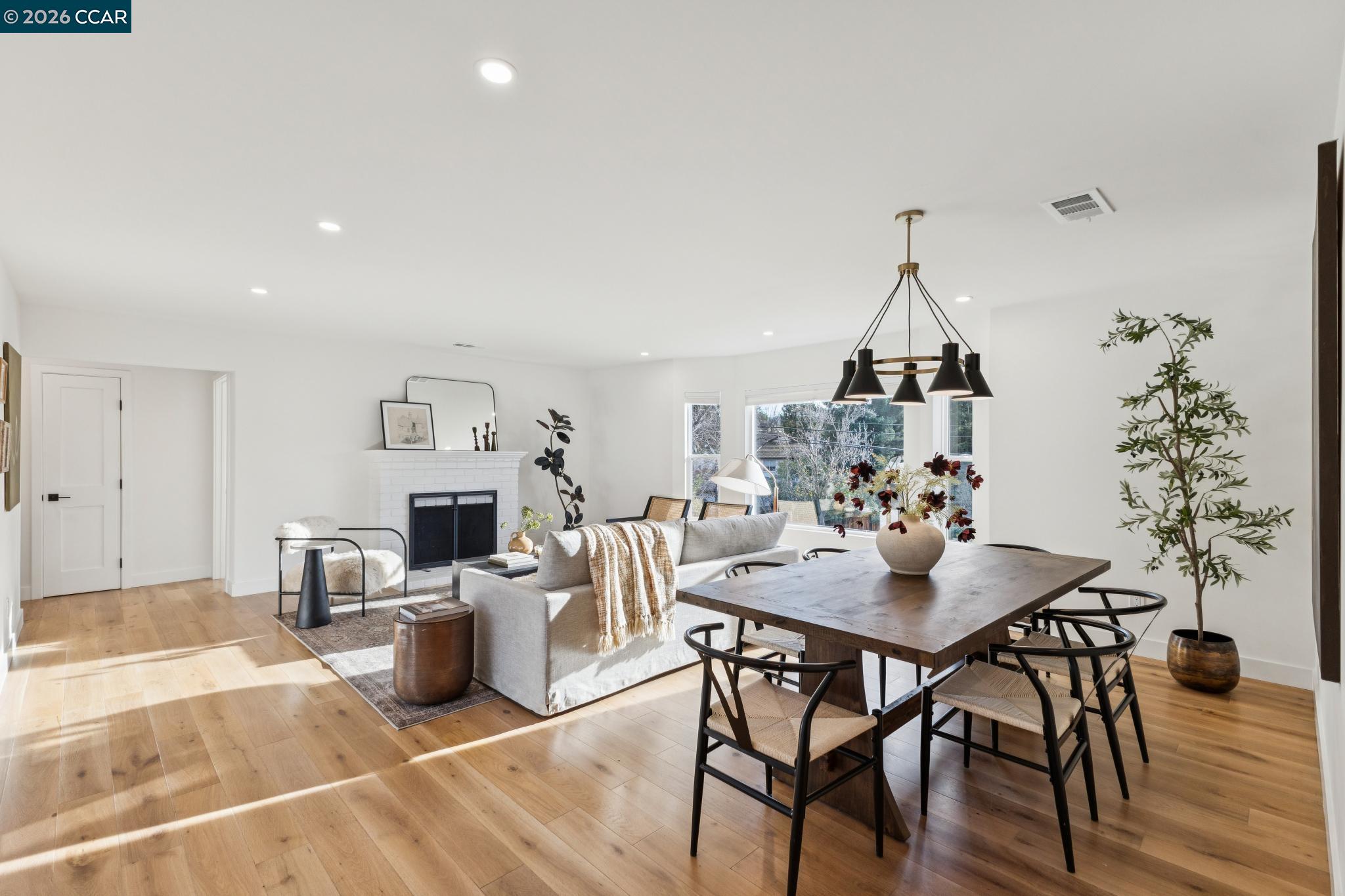 Detail Gallery Image 14 of 59 For 2216 Blackwood Dr, Walnut Creek,  CA 94596 - 3 Beds | 2/1 Baths